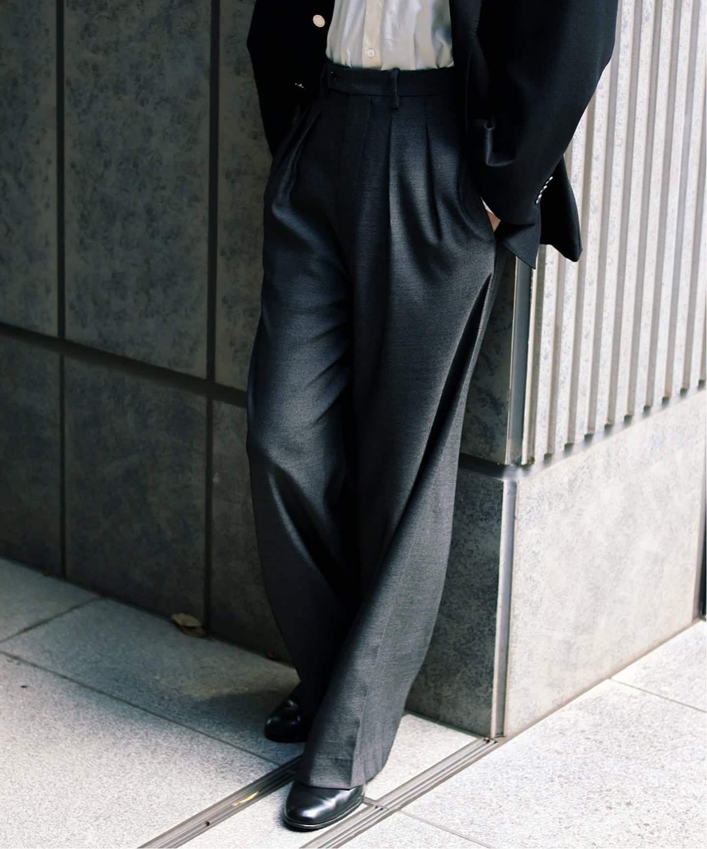 m's braque (エムズ ブラック) TUCK WIDE BUGGY パンツ(ピンヘッド