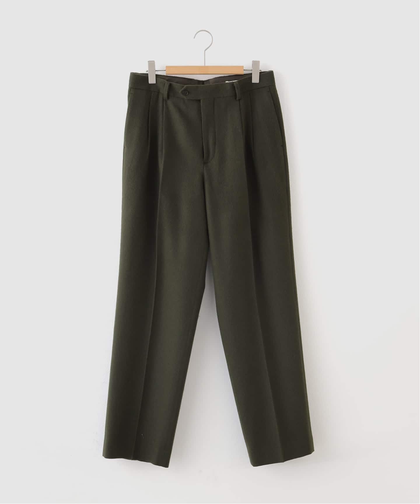 AURALEE (オーラリー) BABY CAMEL FLANNEL TWO-TUCK スラックス