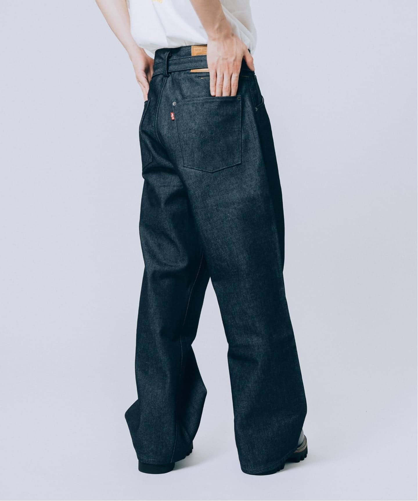 LEVI'S(R)/リーバイス(R) 別注 TWISTED BELTED デニムパンツ