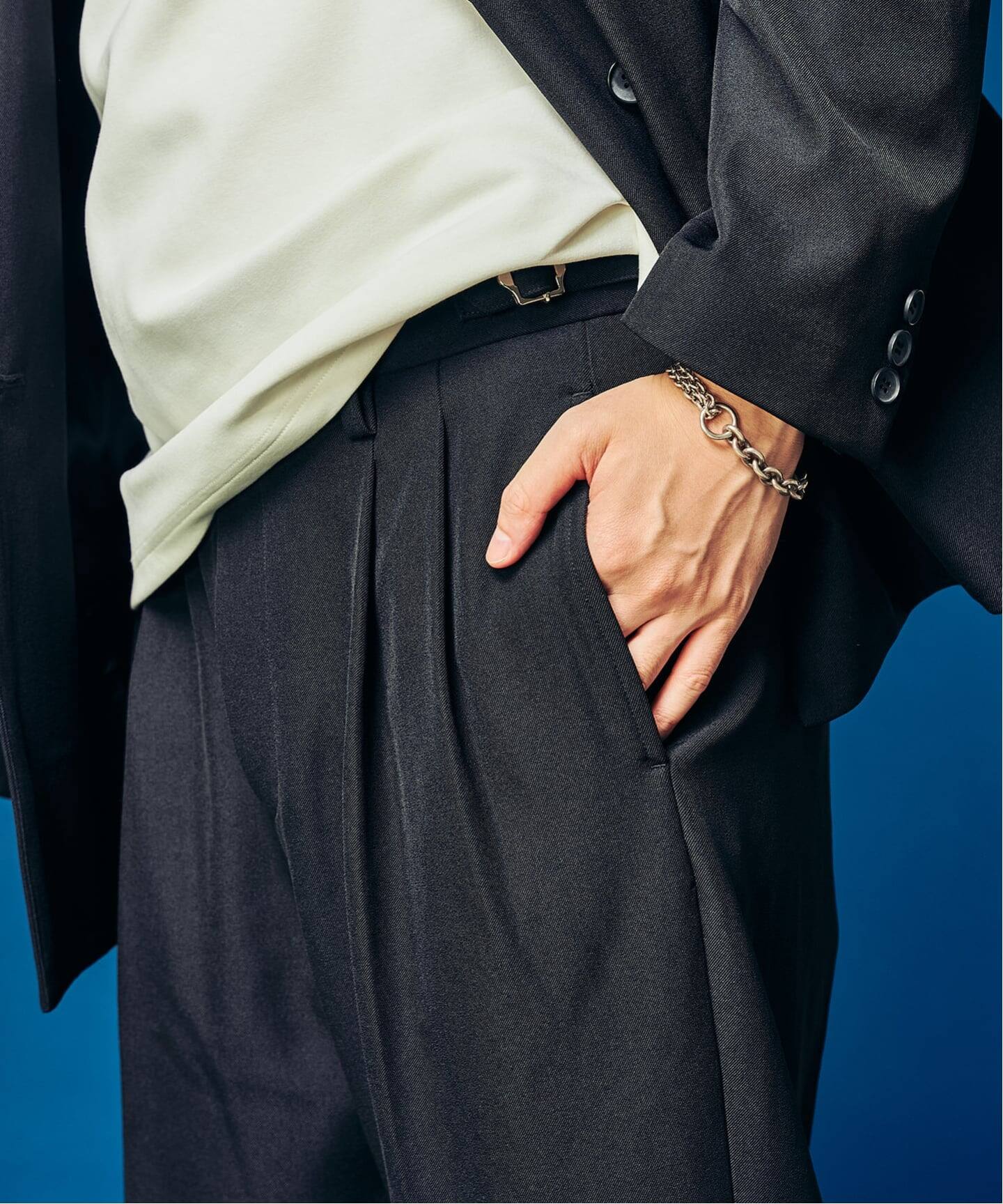 4WAYストレッチ” オーセンティック2タックパンツ（スラックス）｜417