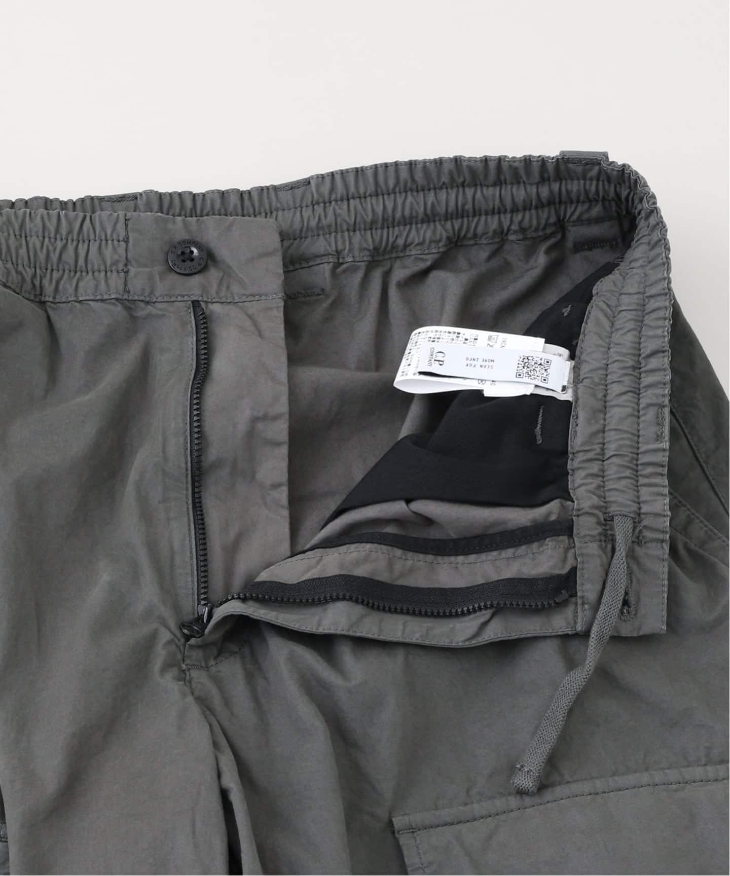 C.P. Company / シーピーカンパニー CARGO PT IN MICROREPS PEACHED