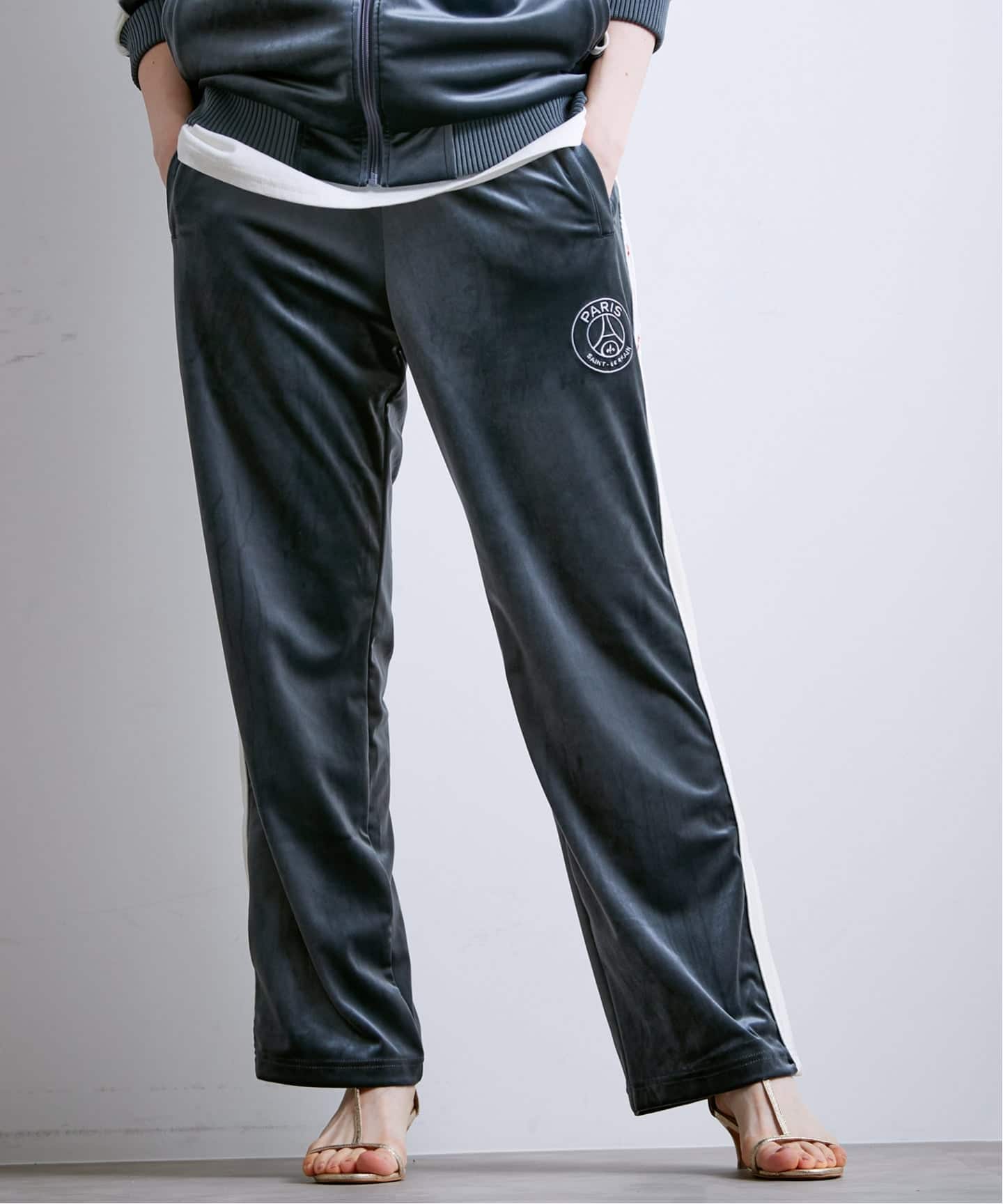 【入手困難】paris saint german️jordan トラックパンツ Paris Saint-Germain &frasl; パリ・サン＝ジェルマンJP PIPING PANTS