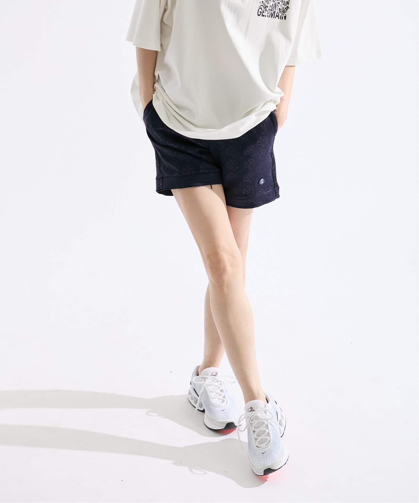 Paris Saint-Germain / パリ・サン＝ジェルマン】 MONOGRAM SHORTS