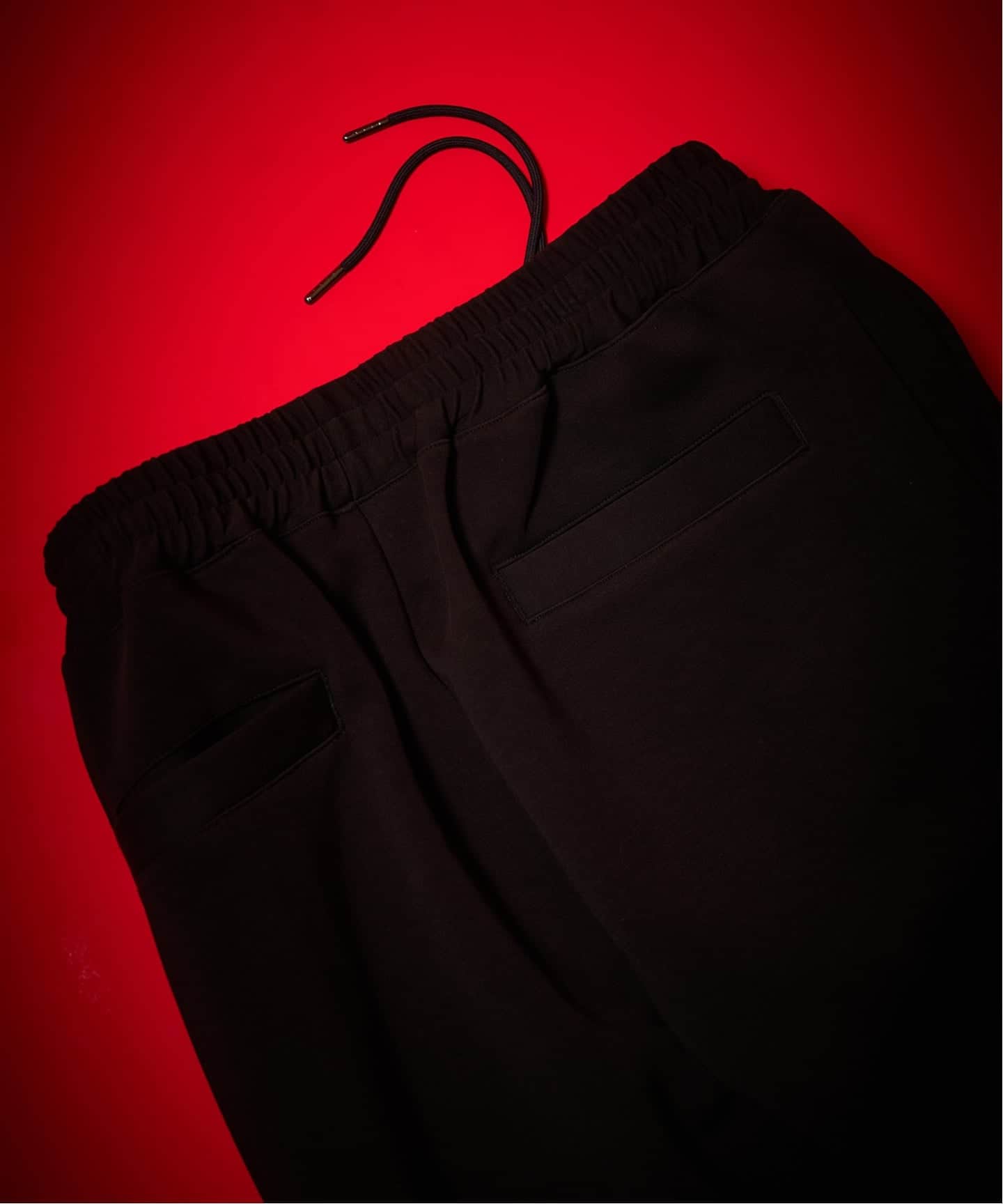 Liverpool FC / リバプール FC】メタリックロゴトラックパンツ