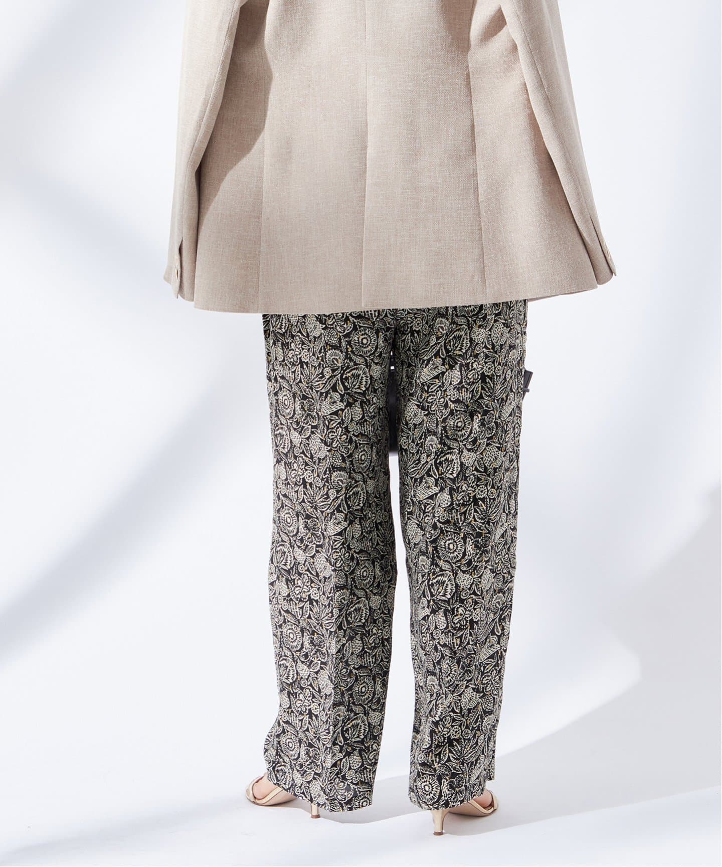JOURNAL STANDARD L'ESSAGE ラメモノトーンパンツ DEVEAUX GOLDラメモノトーンイージーパンツ（その他パンツ