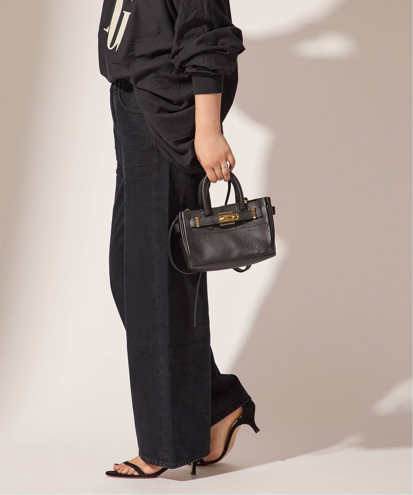 AGOLDE / エーゴールドイー】LOW CURVE JEAN CROP IN CRUSHED：デニム