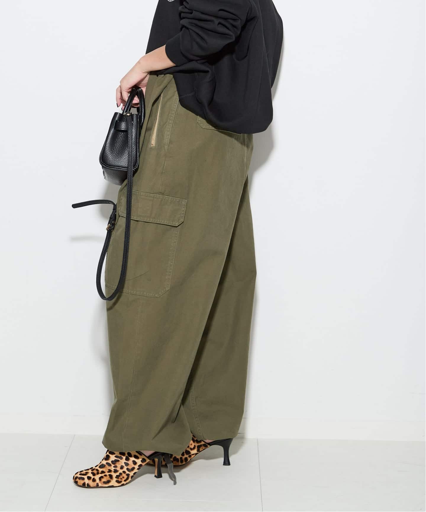 INSCRIRE /アンスクリア】Duck Cargo Pants：カーゴパンツ（カーゴ