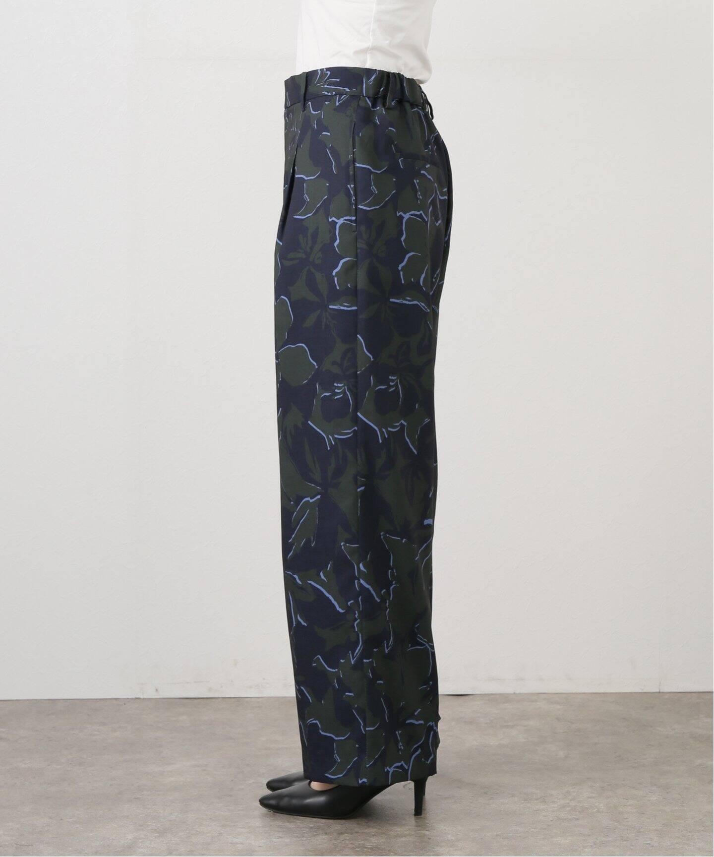 ハンドタッチフラワープリントパンツ（その他パンツ）｜JOURNAL