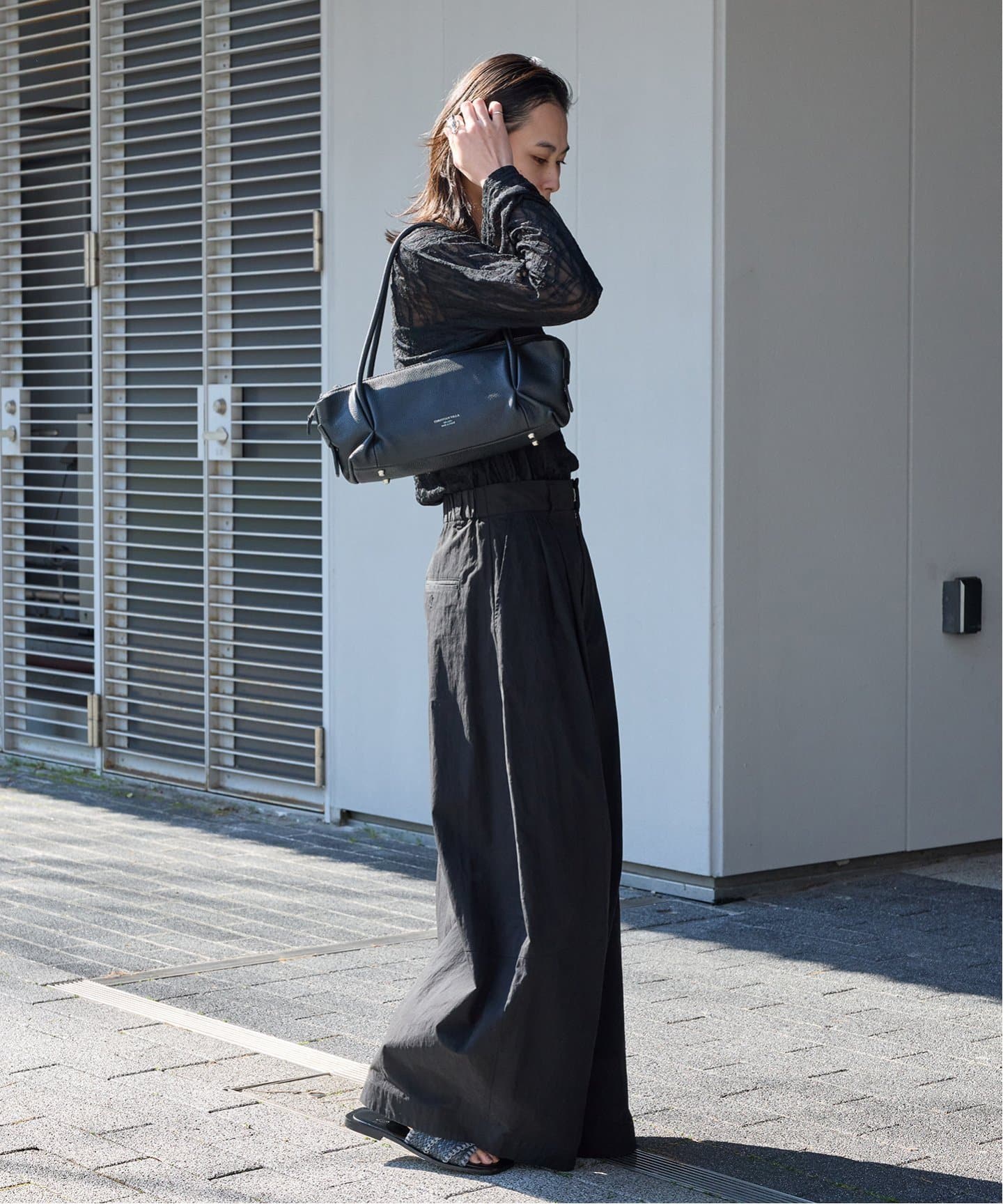 コットンナイロンスーパーワイドコクーンパンツ（その他パンツ