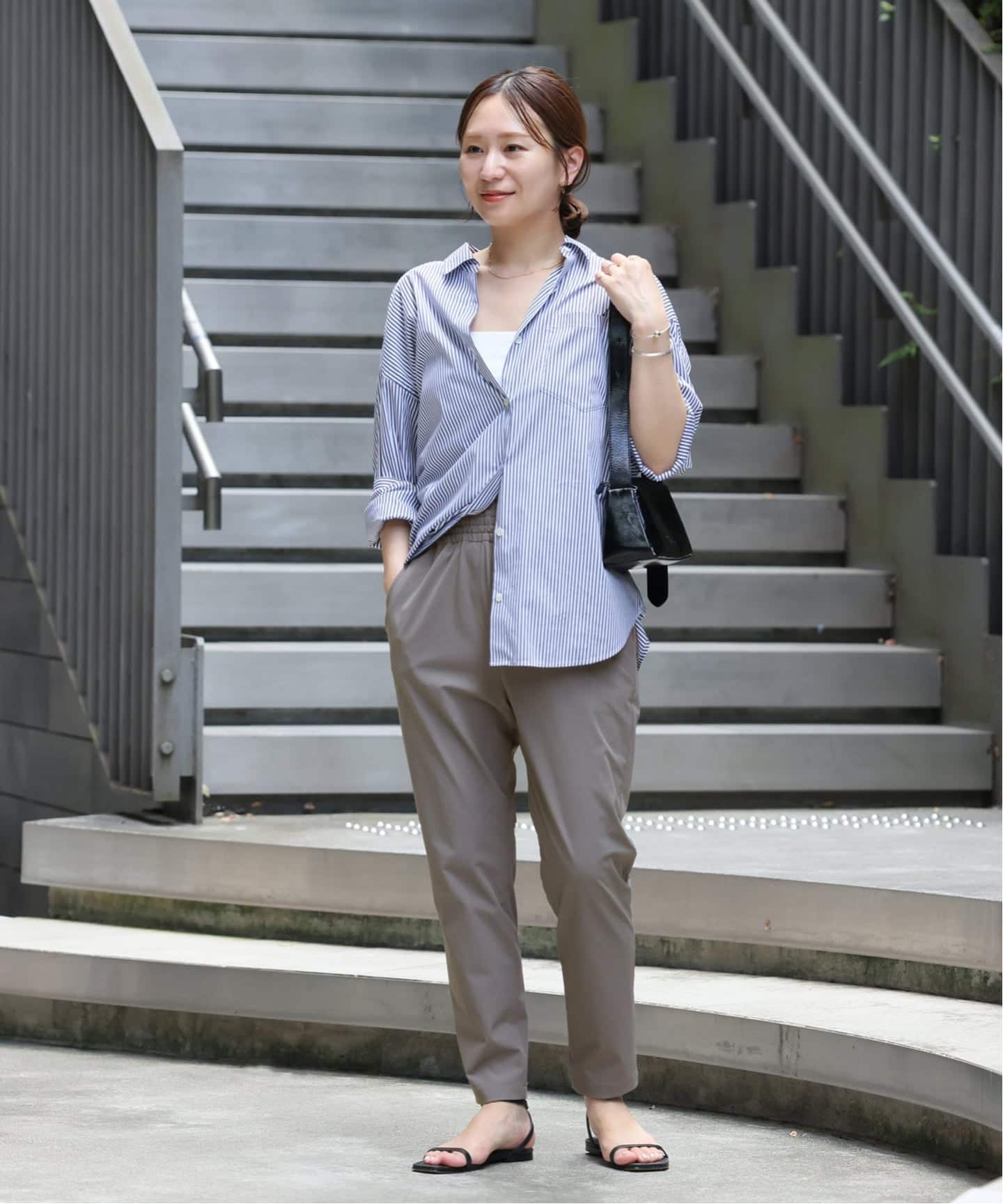 極美品　ジャーナルスタンダード　リネンナイロンストレッチテーパードパンツ25SS 極美品 ジャーナルスタンダード リネンナイロンストレッチ