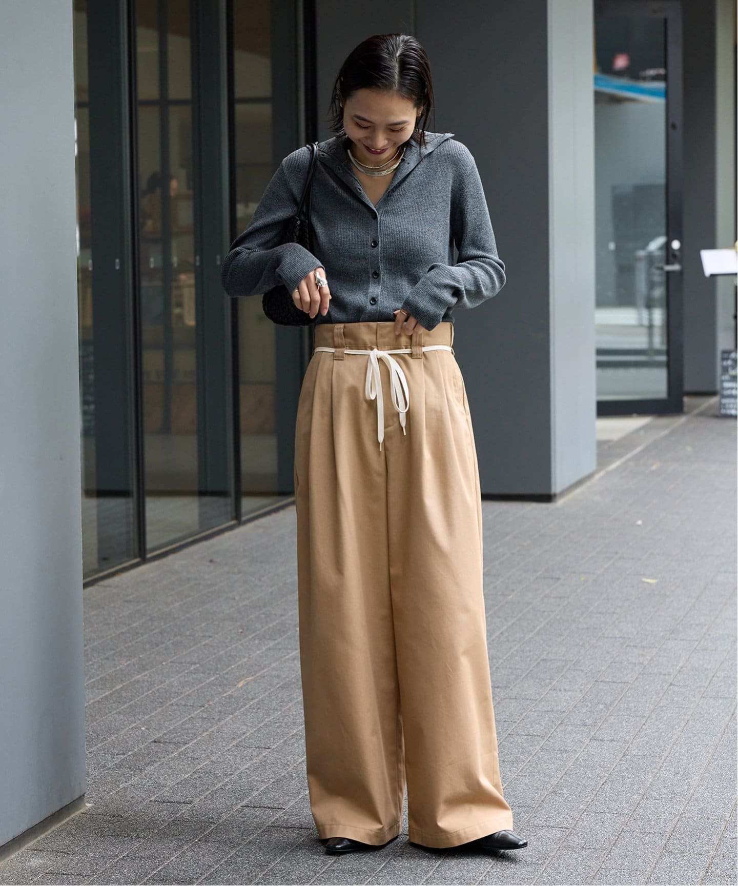 ジャーナルスタンダード TCチノコクーンパンツ　36 ベージュ ジャーナルスタンダード TCチノコクーンパンツ36 ベージュ