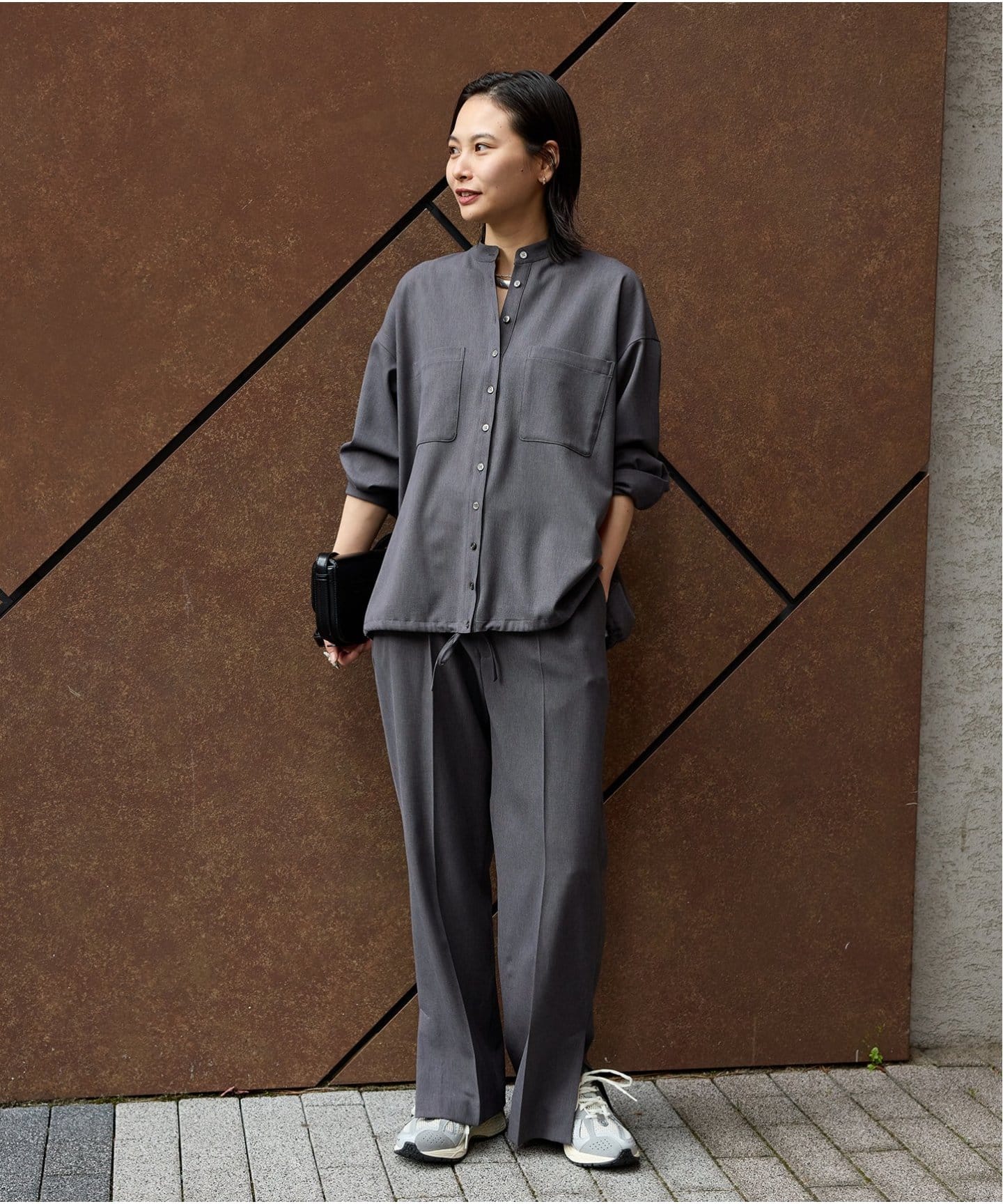 予約》ウーリッシュツイルスリットパンツ（スラックス