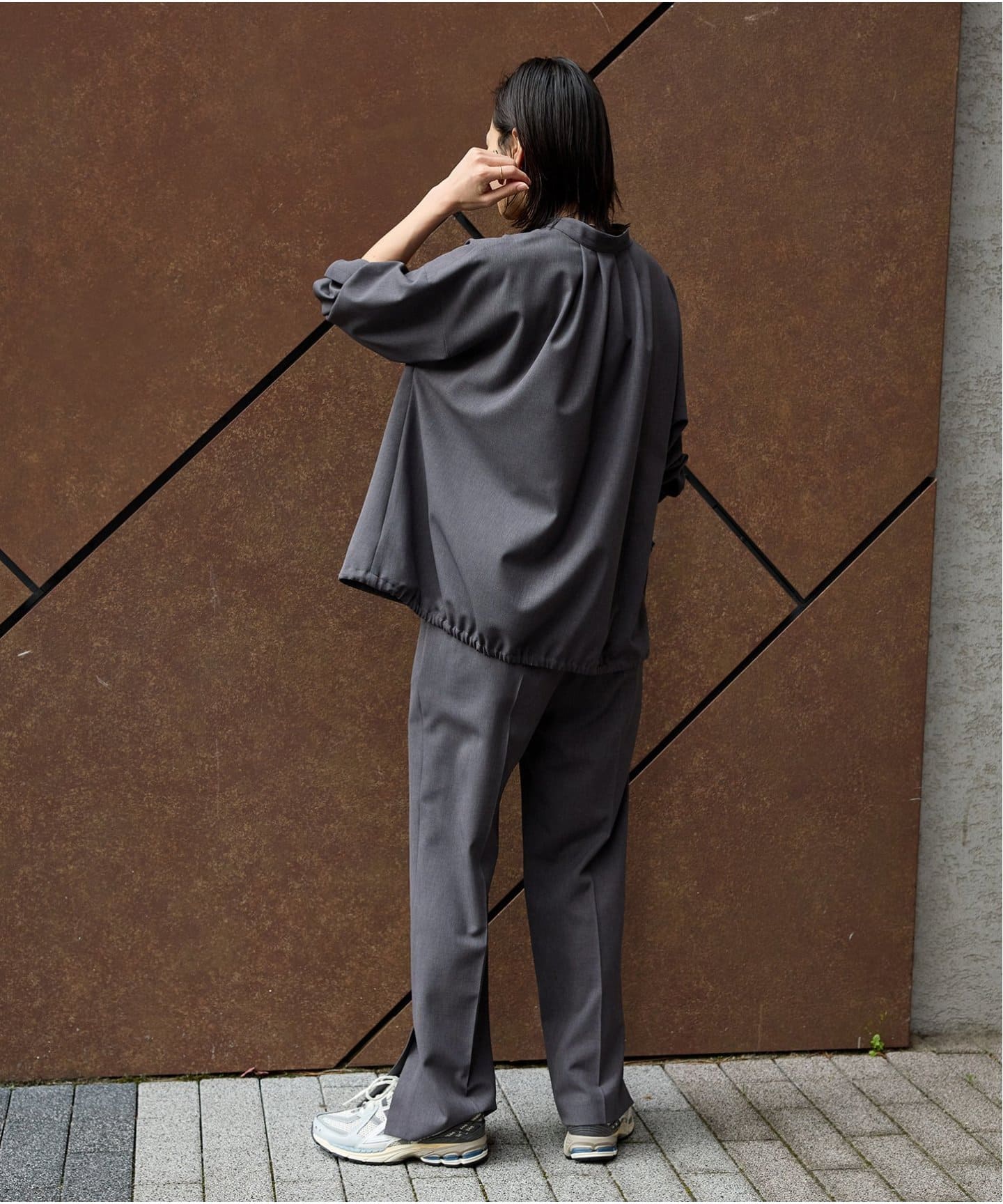予約》ウーリッシュツイルスリットパンツ（スラックス