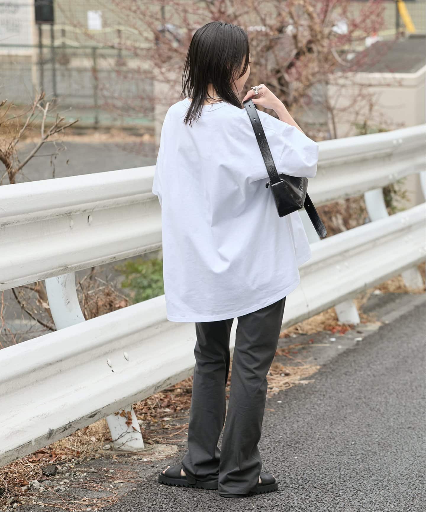 CHAMPION×JOURNAL STANDARD by HOLIDAY】フレアパンツ