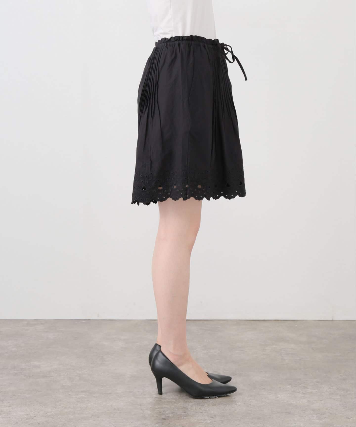 Sara mallikaサラマリカ ショートパンツ サークル刺しゅう ボトムス Sara Mallika Cotton Cut Jqd Gather Pants | KOKO