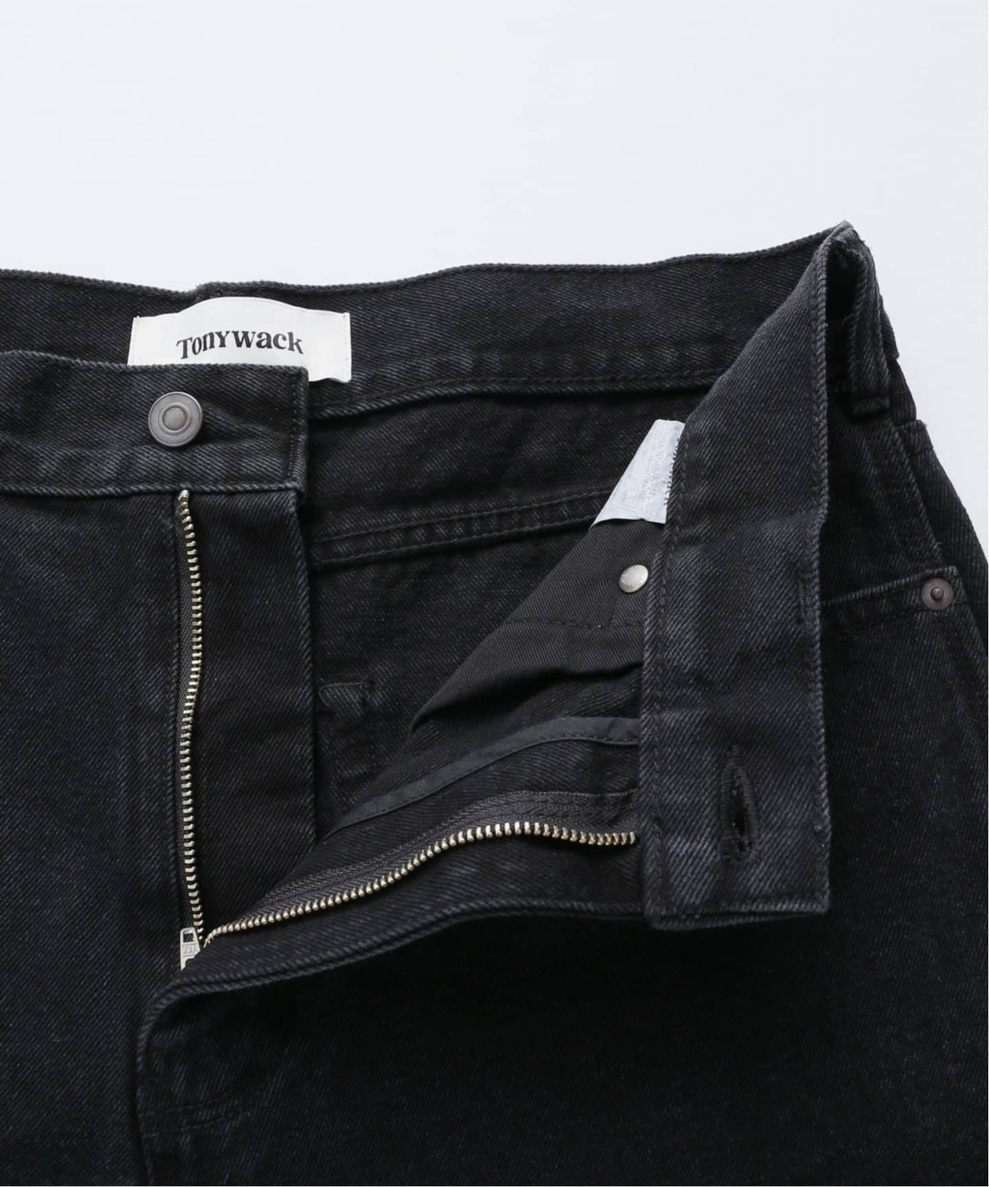 【TONY WACK/トニーワック】 WAIST TAB DENIM JEANS TONY WACK/トニーワック】 RAW HEM DENIM SHORTS（ショート