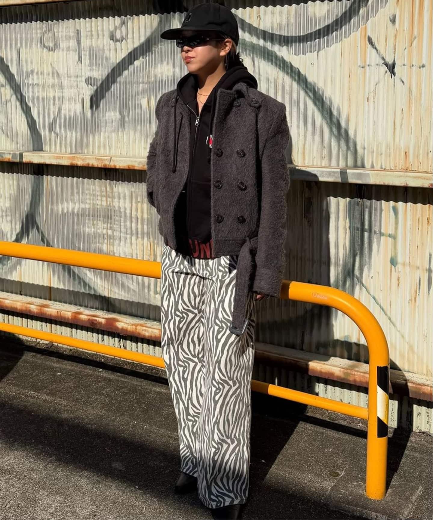 ベルトデザインゼブラパンツ（その他パンツ）｜Oriens JOURNAL