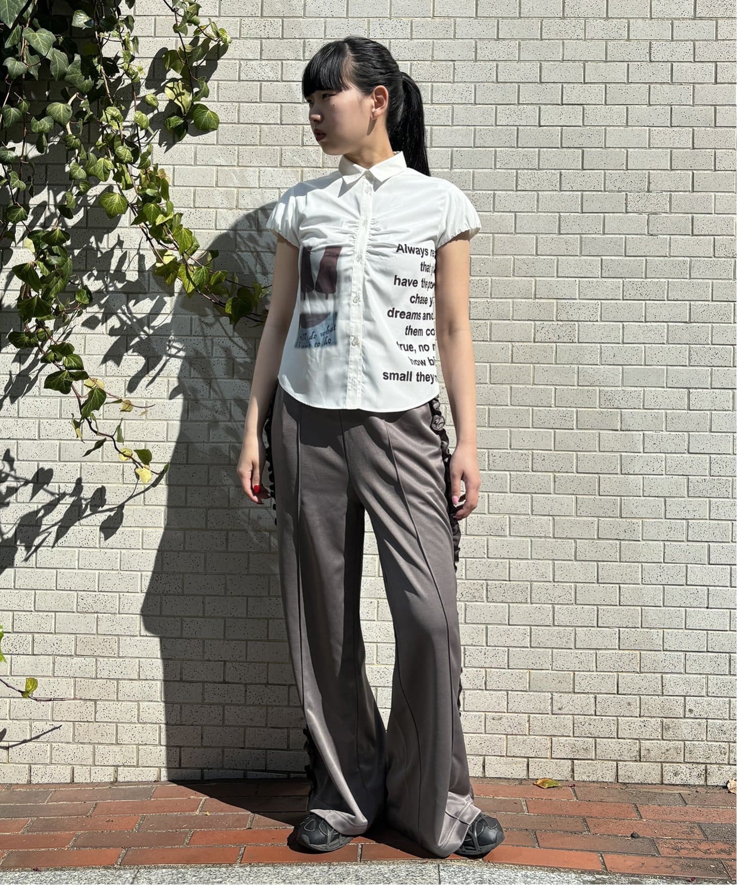 一部店舗+WEB限定》サイドフリルジャージーパンツ（ジャージ／トラック