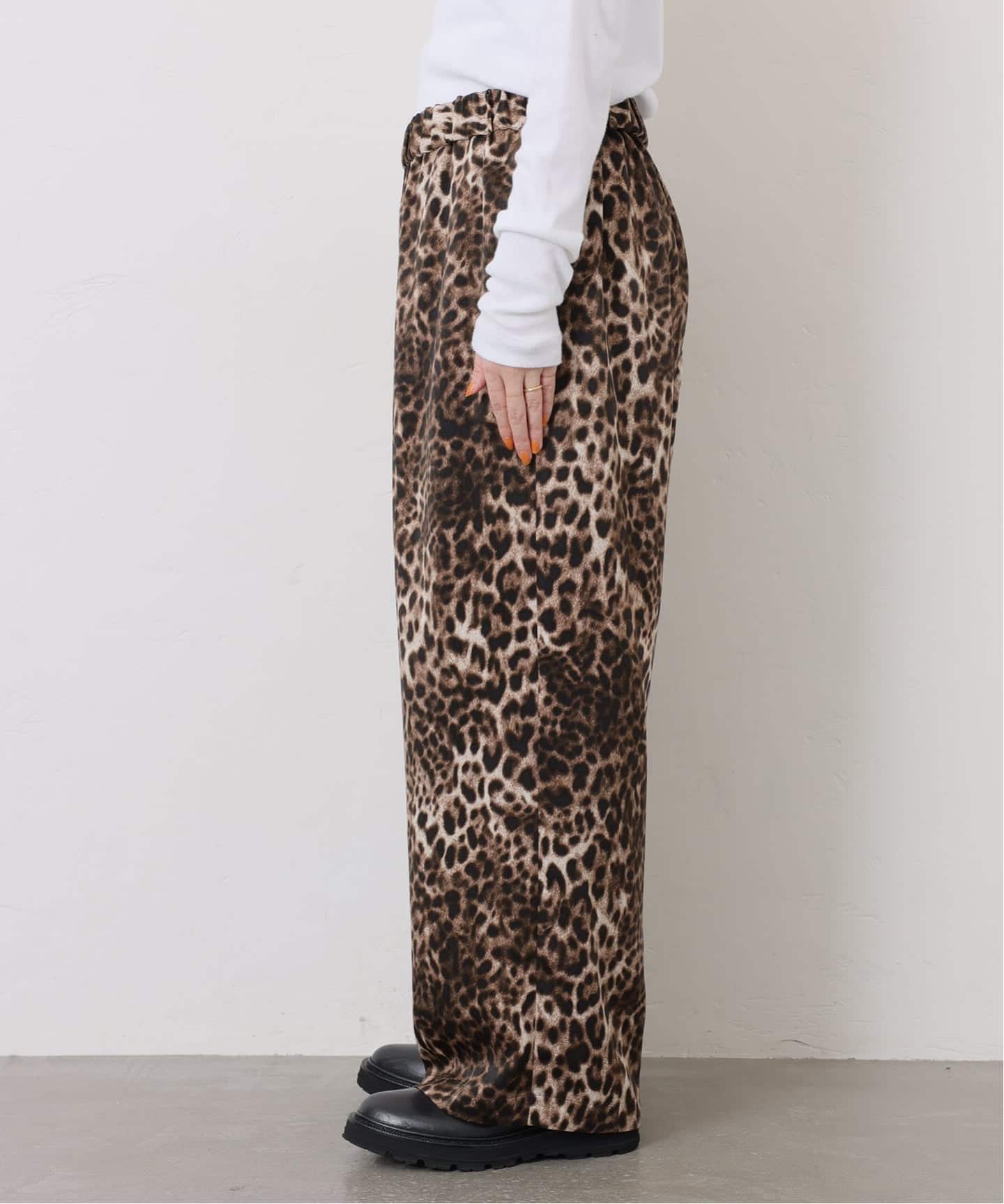 マットサテンレオパ イージーパンツ（その他パンツ）｜journal