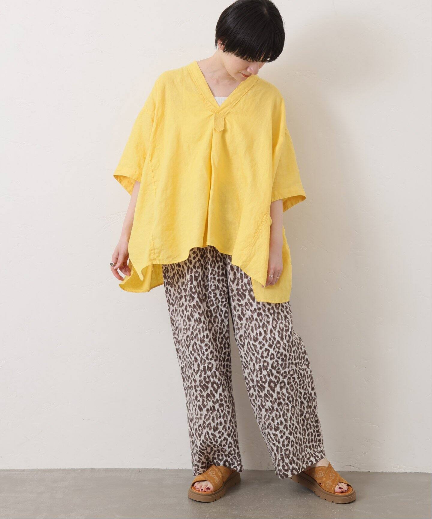 【新品未使用】ジャーナルスタンダードラックス |レオパリネンタックイージーパンツ 新品未使用】ジャーナルスタンダードラックス |レオパリネン