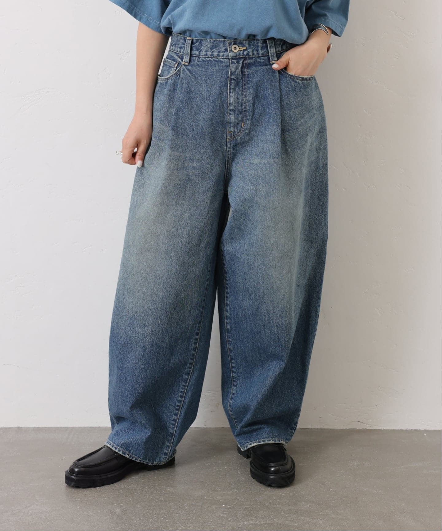 ジャーナルスタンダードラックス13OZデニム タックラウンドパンツ 追加予約》13OZデニム タックラウンドパンツ（デニムパンツ・ジーンズ