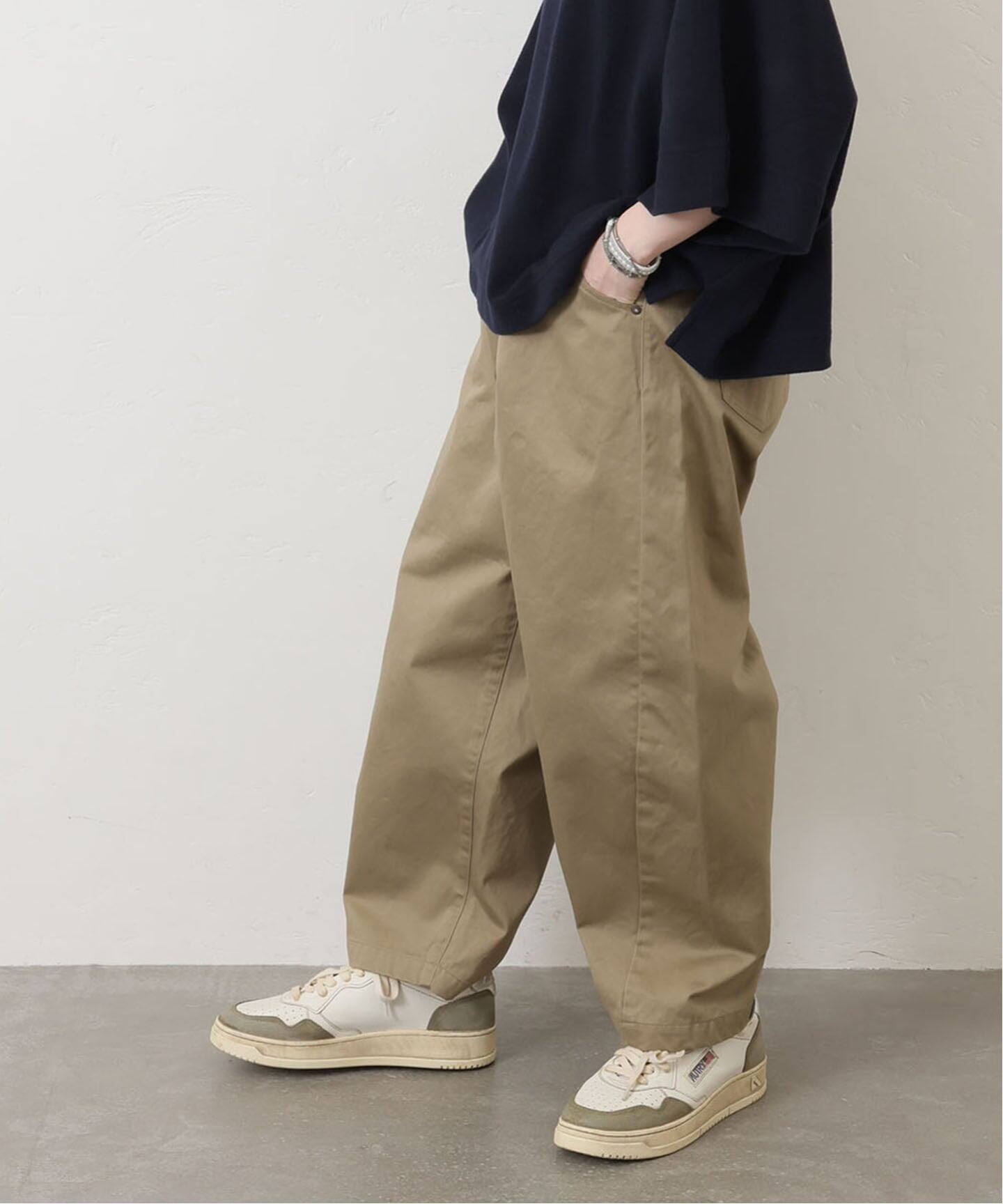 JOURNAL STANDARD LUXE チノストレッチパンツ journal standard luxeのコーディネートスナップ（M.K
