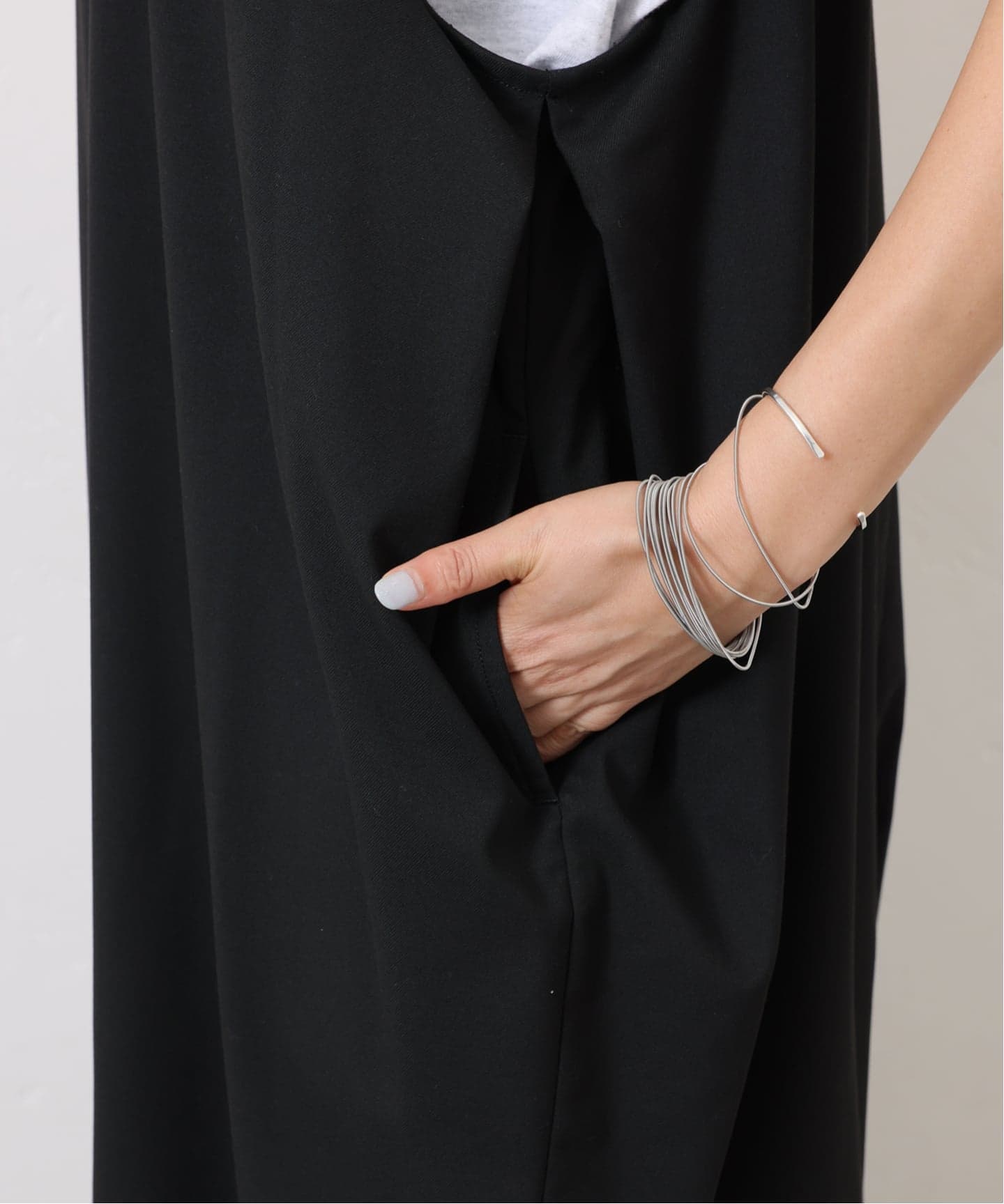 TRツイル Vネックサロペット（サロペット／オーバーオール