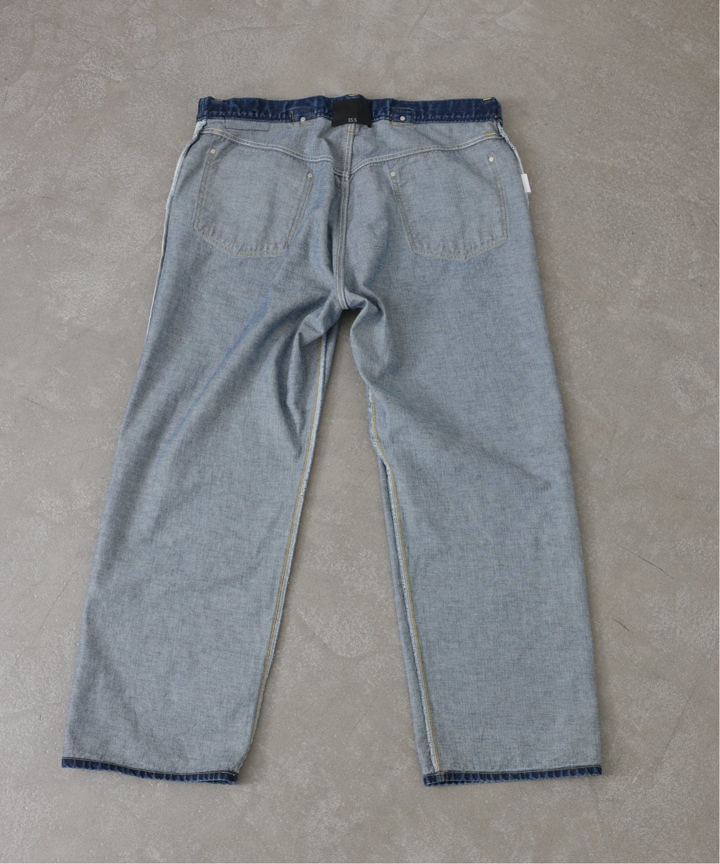 24時間以内発送】CINCH BACKデニムパンツ36サイズ 24時間以内発送