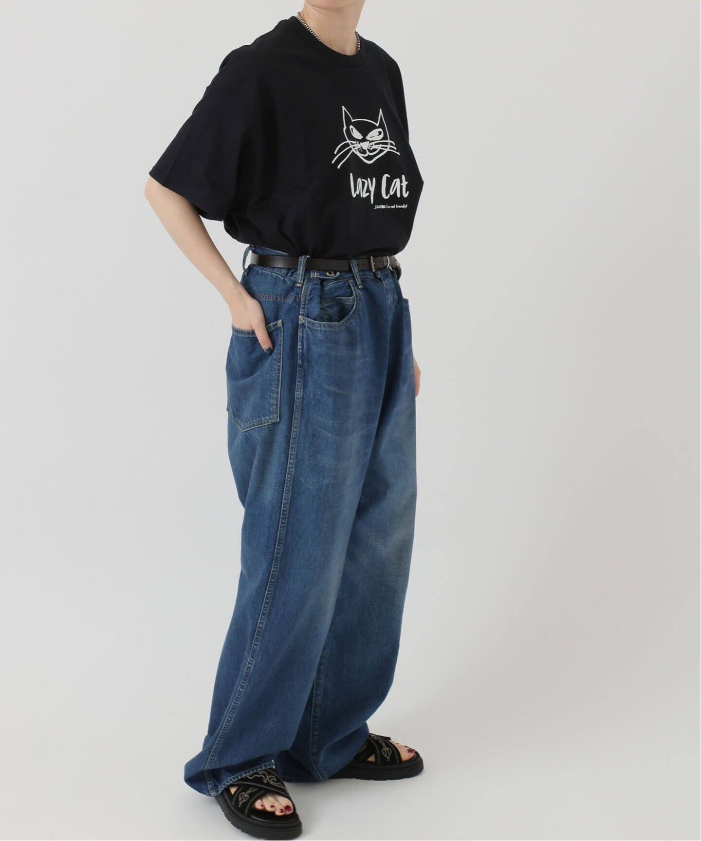 chimala  MEDIUM BLUE デニム30 chimala SELVEDGE DENIM WIDE TAPERED CUT ¥54000(¥59400
