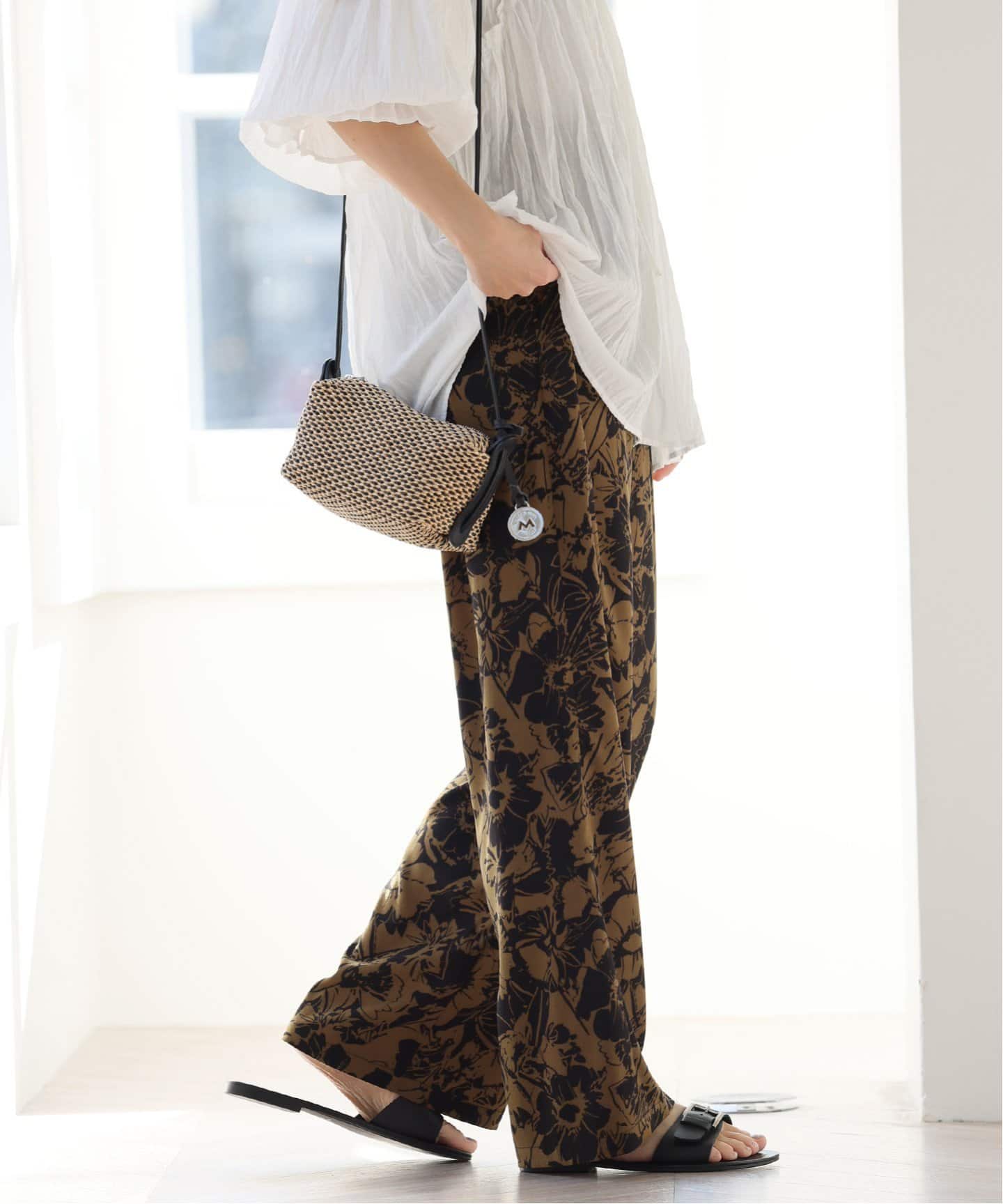 JOURNAL STANDARD relumeコントラストフラワープリントパンツ JOURNAL STANDARD relume｜《WEB限定追加4》コントラスト
