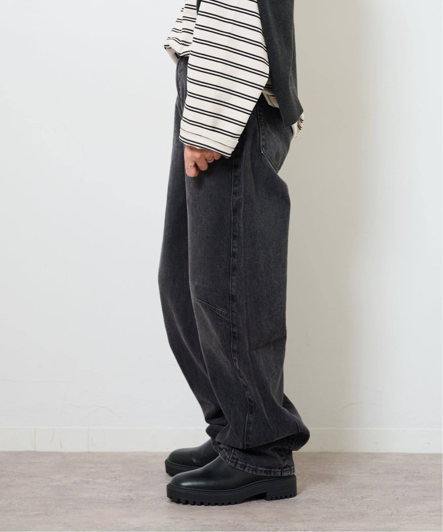 LEVI'S/リーバイス】BAGGY DAD BARREL：デニムパンツ（デニムパンツ