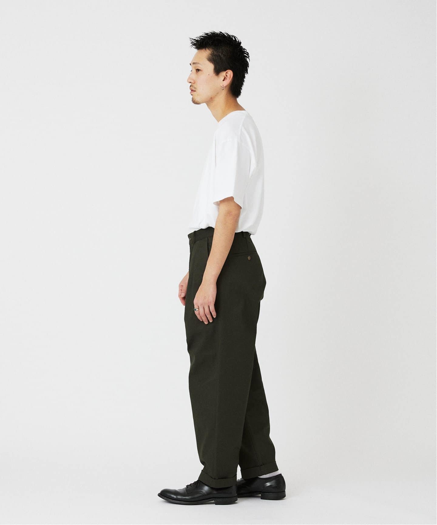 希少 黒入荷！ UNIVERSAL 2タックトラウザー 別注 ヘリテージライン OVERALL パンツ