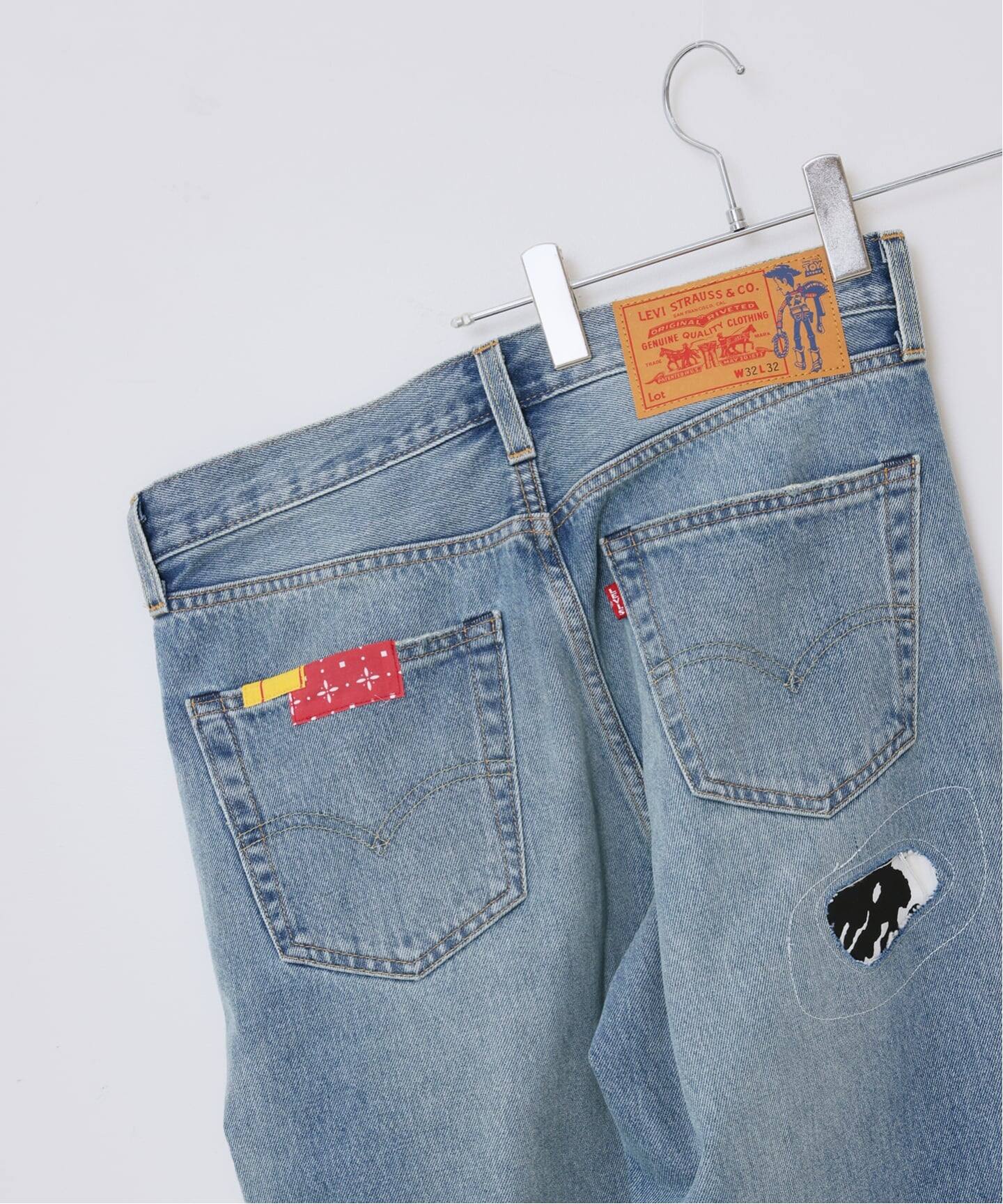 パンツ LEVI'S x Toy Story Loose Jean LEVI'S® x TOY STORY 568™ Loose ジーンズ – リーバイス®公式