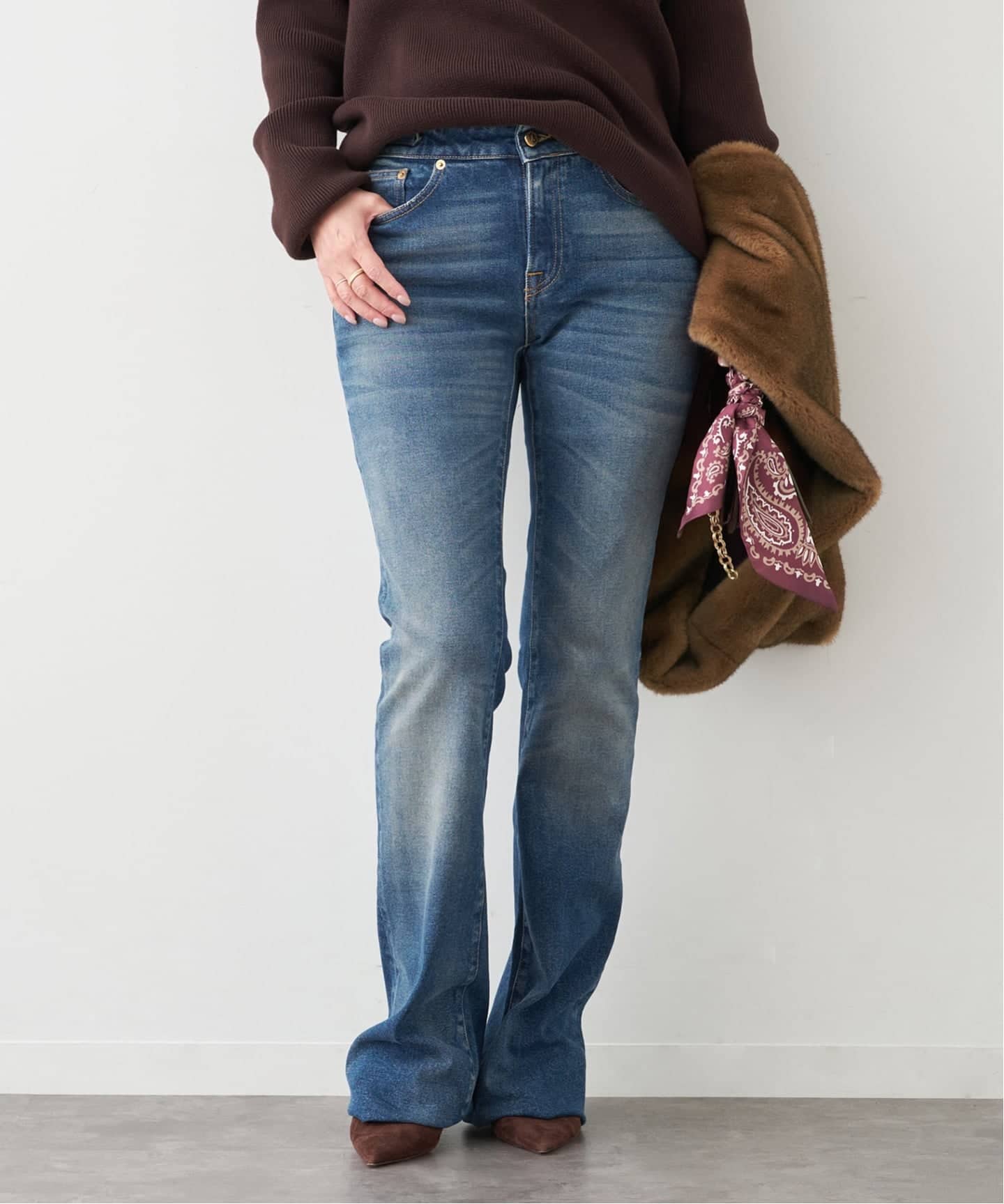 GOLDEN GOOSE / ゴールデングース】BOOTCUT DENIM WHIT CHAINS（デニム