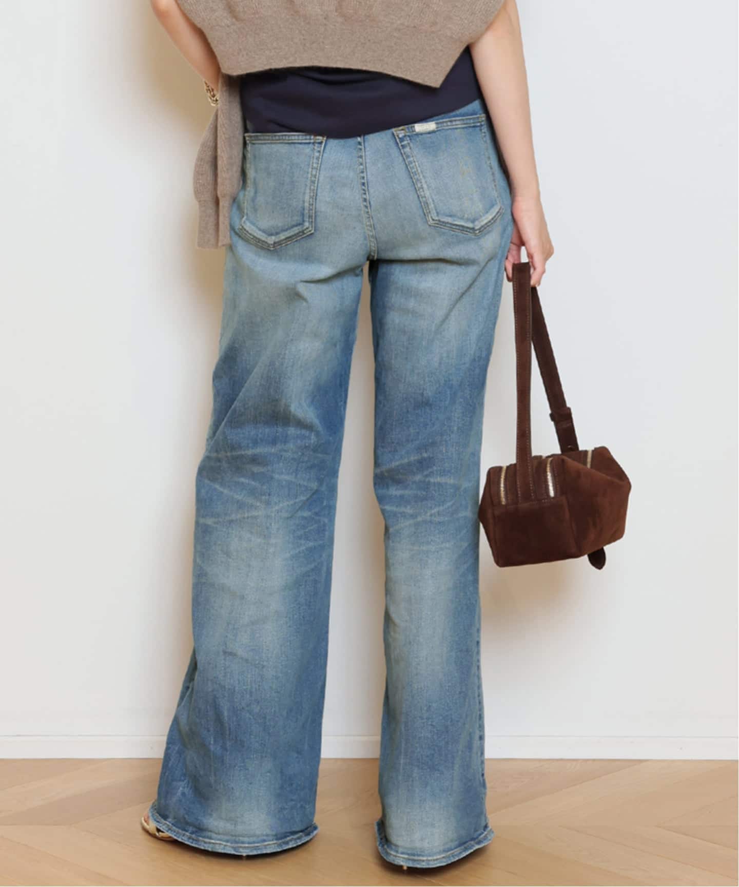 美品 SURT/サート MUSE イレギュラーヘム レギュラー デニムパンツ S SURT/サート】CLASSIC FLARE DENIM（デニムパンツ・ジーンズ