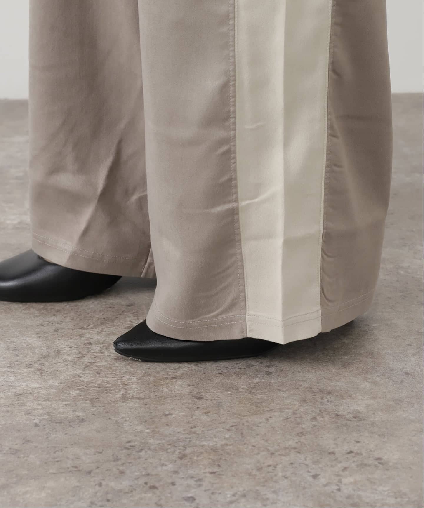 L'Appartement レミレリーフ　SUEDE LIKE PANTS REMI RELIEF/レミ レリーフ】 SUEDE LIKE PANTS（その他パンツ）｜L