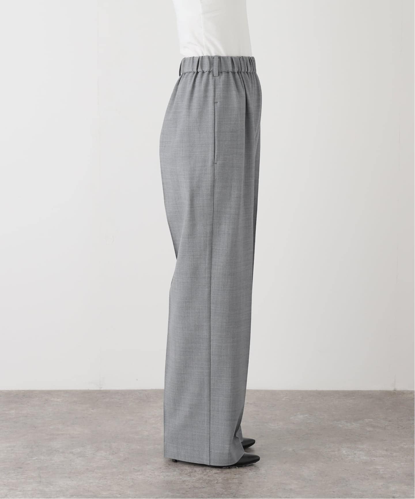 ♡美品♡ アパルトモン　リラックスパンツ　グレー　24SS Center Press Pants（スラックス）｜L'Appartement