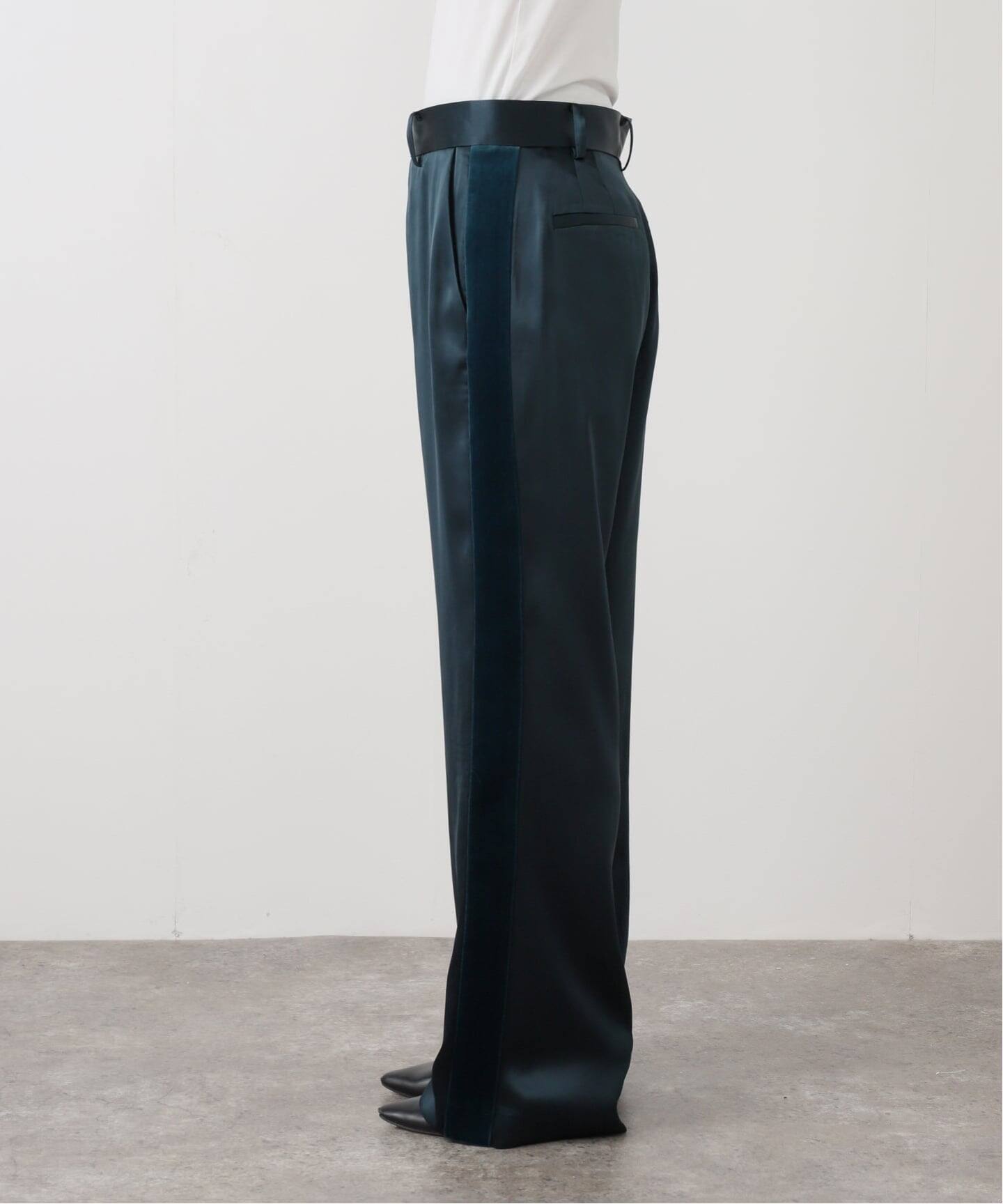 SATIN LINE PANTS（スラックス）｜L'Appartement（アパルトモン）の