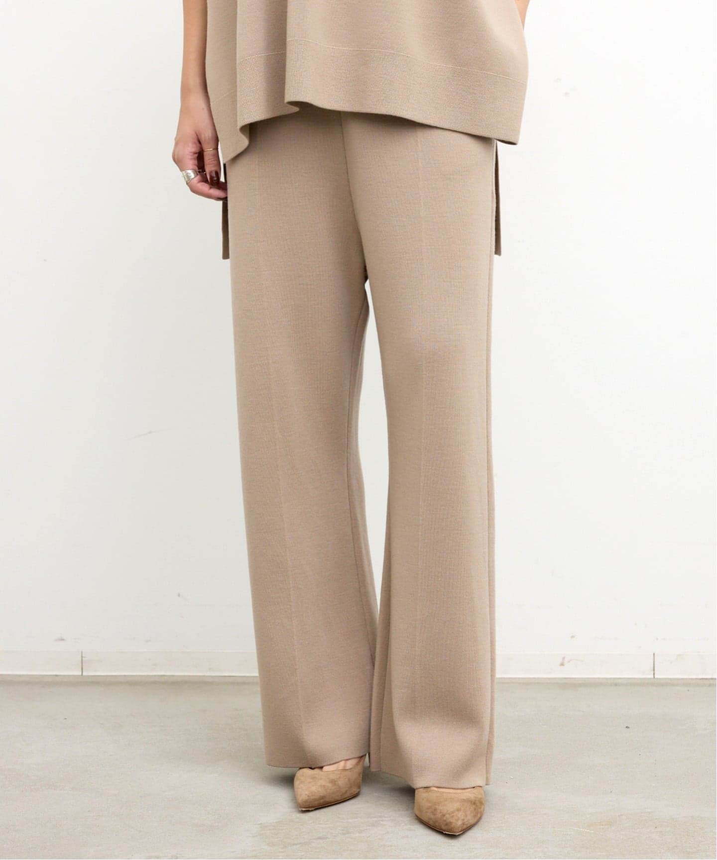 アパルトモン　ブラックパンツ サイズ38 L'Appartement｜アパルトモンのパンツ（レディース）の公式通販