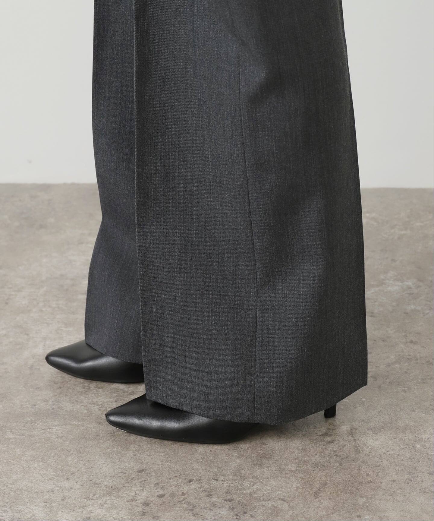 SEMI-FLARED PANTS（スラックス）｜L'Appartement（アパルトモン）の