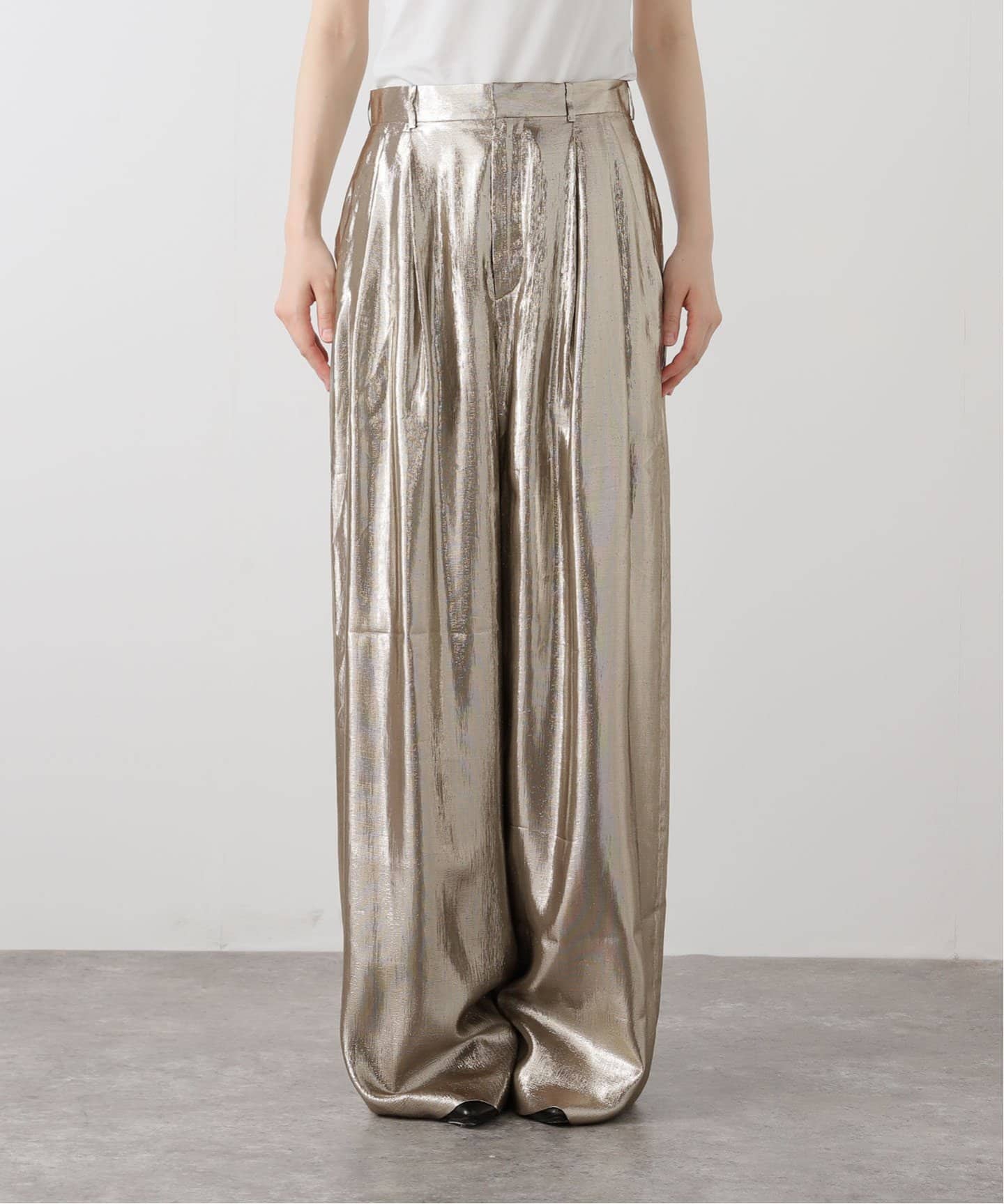 INDRESS PLEATED PANTS（スラックス）｜L'Appartement（アパルトモン