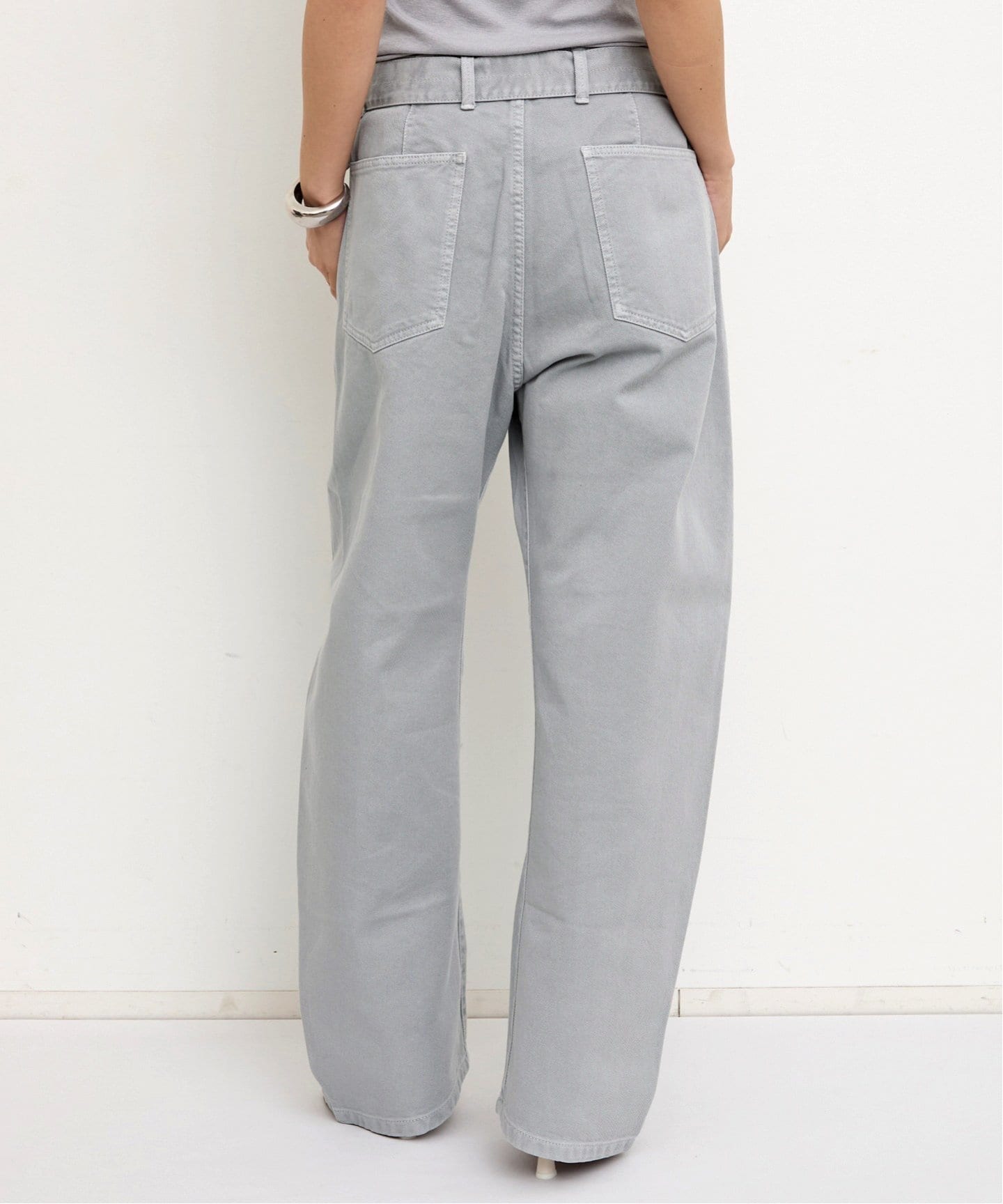 アパルトモン l'appartement LEMAIRE デニム パンツ グレー アパルトモン l'appartement LEMAIRE デニム パンツ グレー L