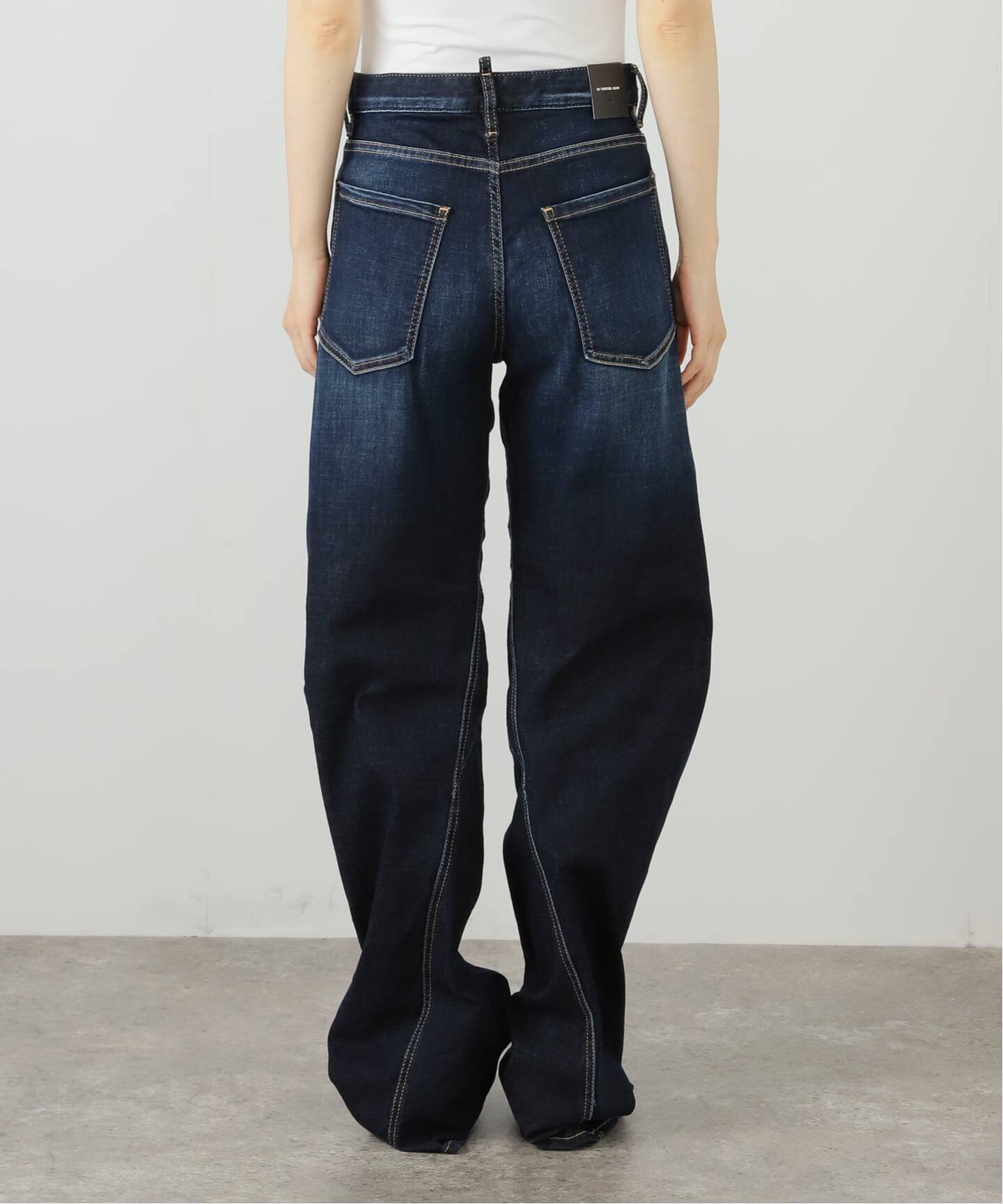 DSQUARED2/ディースクエアード】 D2 Twisted Jean（デニムパンツ