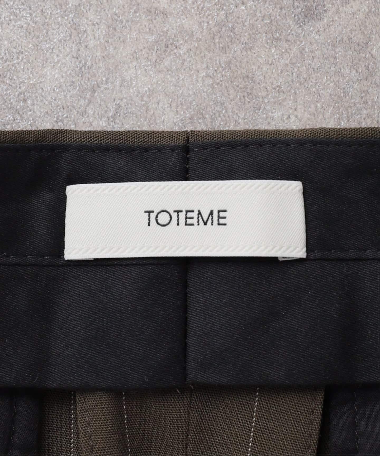 TOTEME/トーテム】 WIDE PINSTRIPED TROUSERS（スラックス）｜L
