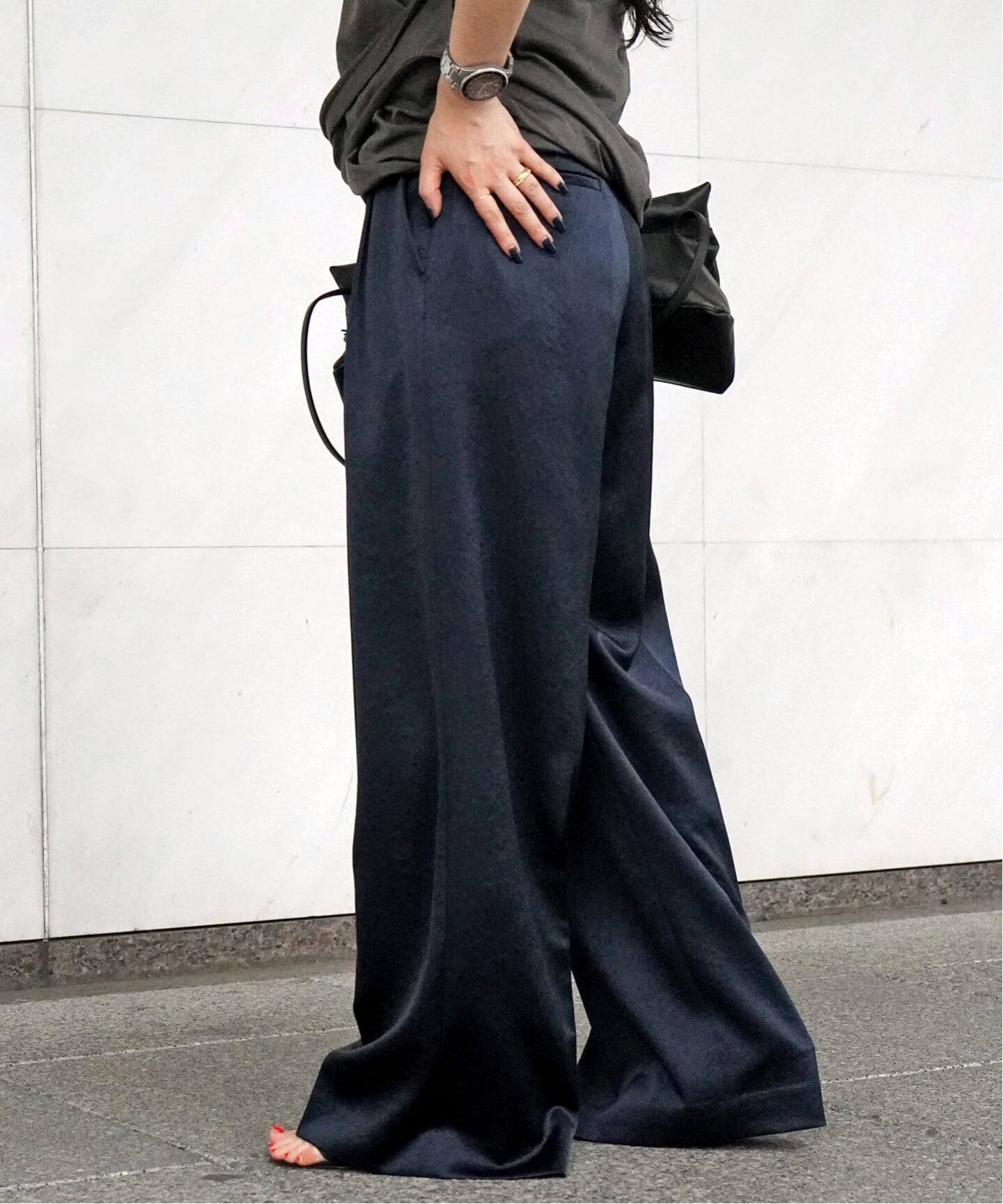 AP STUDIO ミニマルサテンカーゴパンツ ミニマルサテンパンツ（スラックス）｜AP STUDIO（エーピー