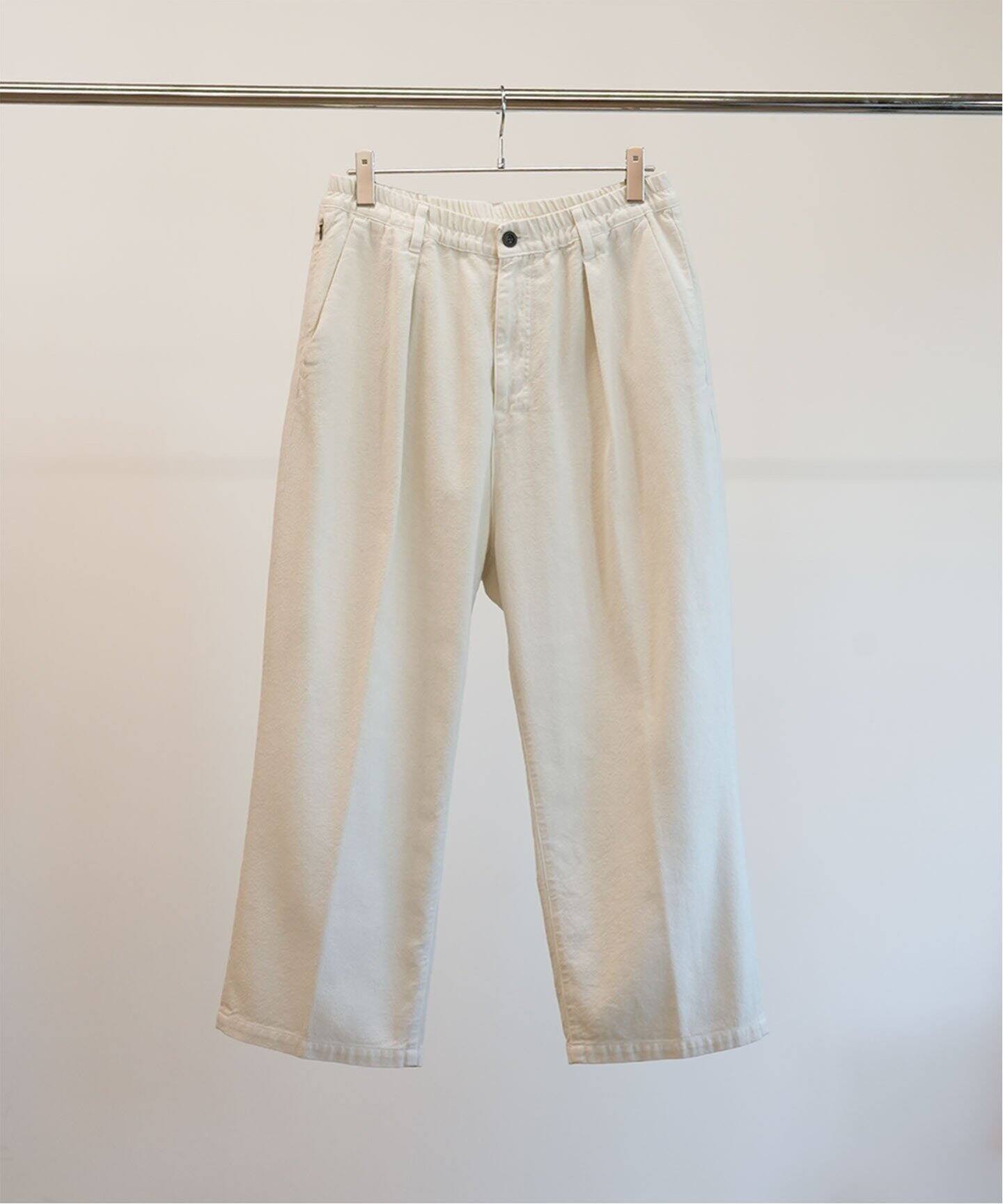 ANCELLM / アンセルム】C/S TUCK EASY SLACKS（スラックス）｜WISM 