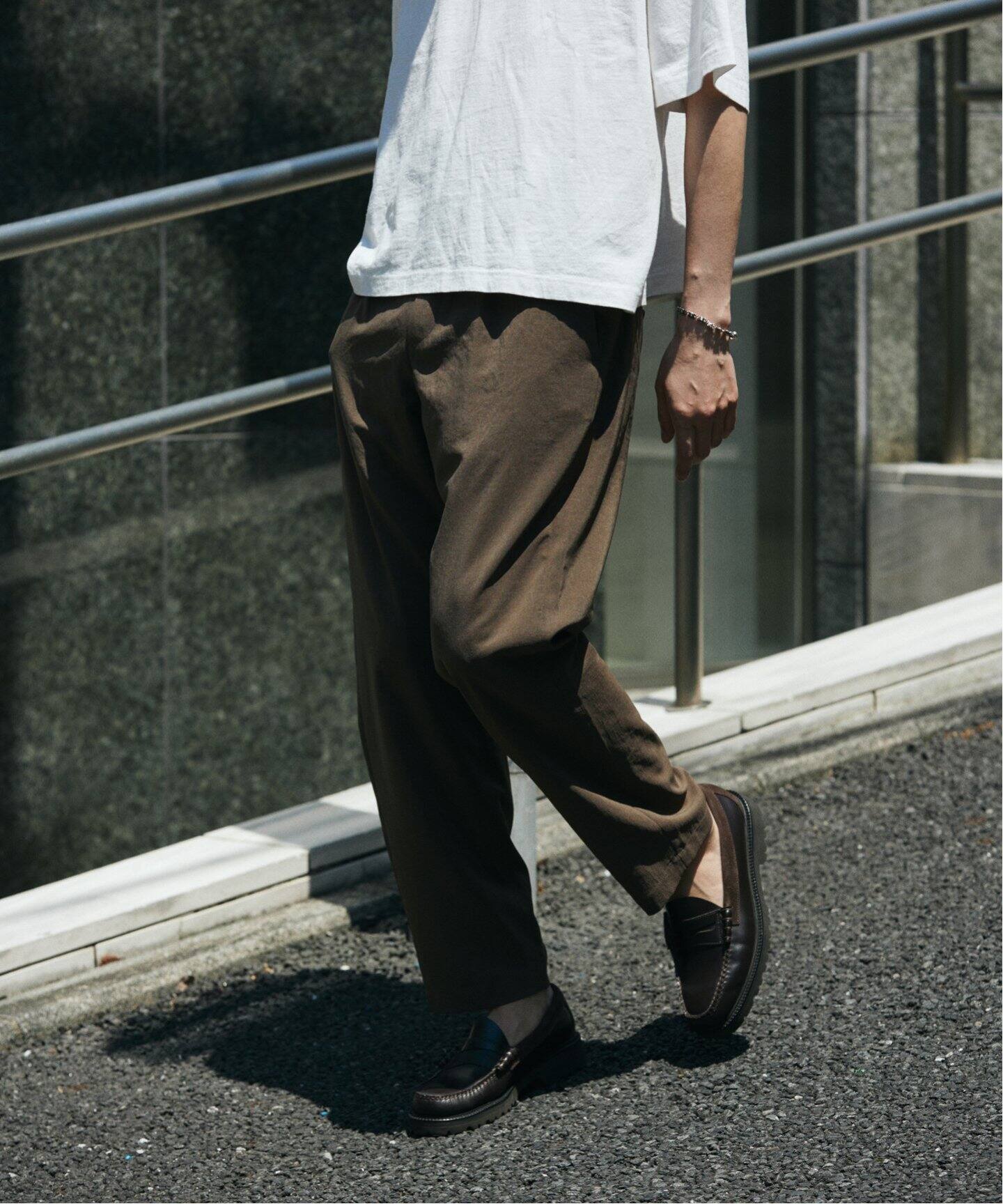 吸水速乾 / 接触冷感” EVALET LIGHT ブッチャー1プリーツスラックス