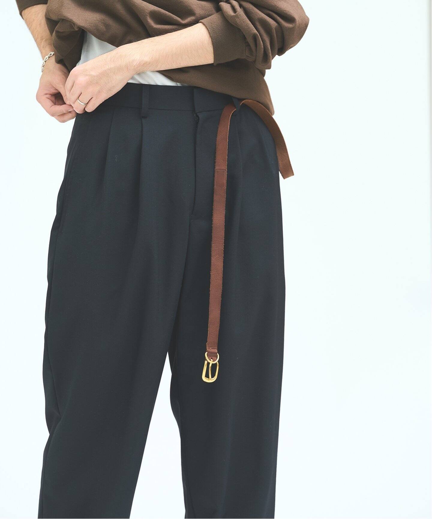 FOLL / フォル】summer wool wardrobe slacks（スラックス）｜UNFOLLOW 