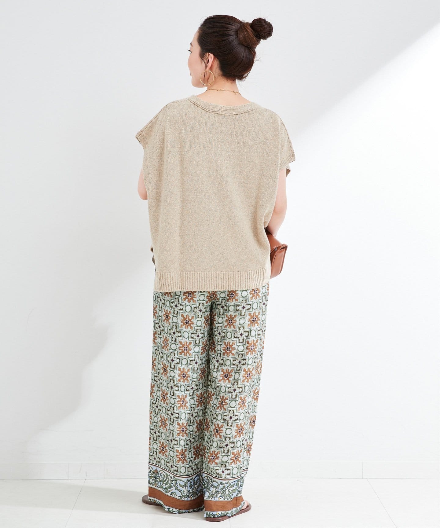 B.C STOCK  パンツ ウォーターカラープリントイージーパンツ ベーセーストック B.C STOCK 手洗い可 / タイルプリントタック