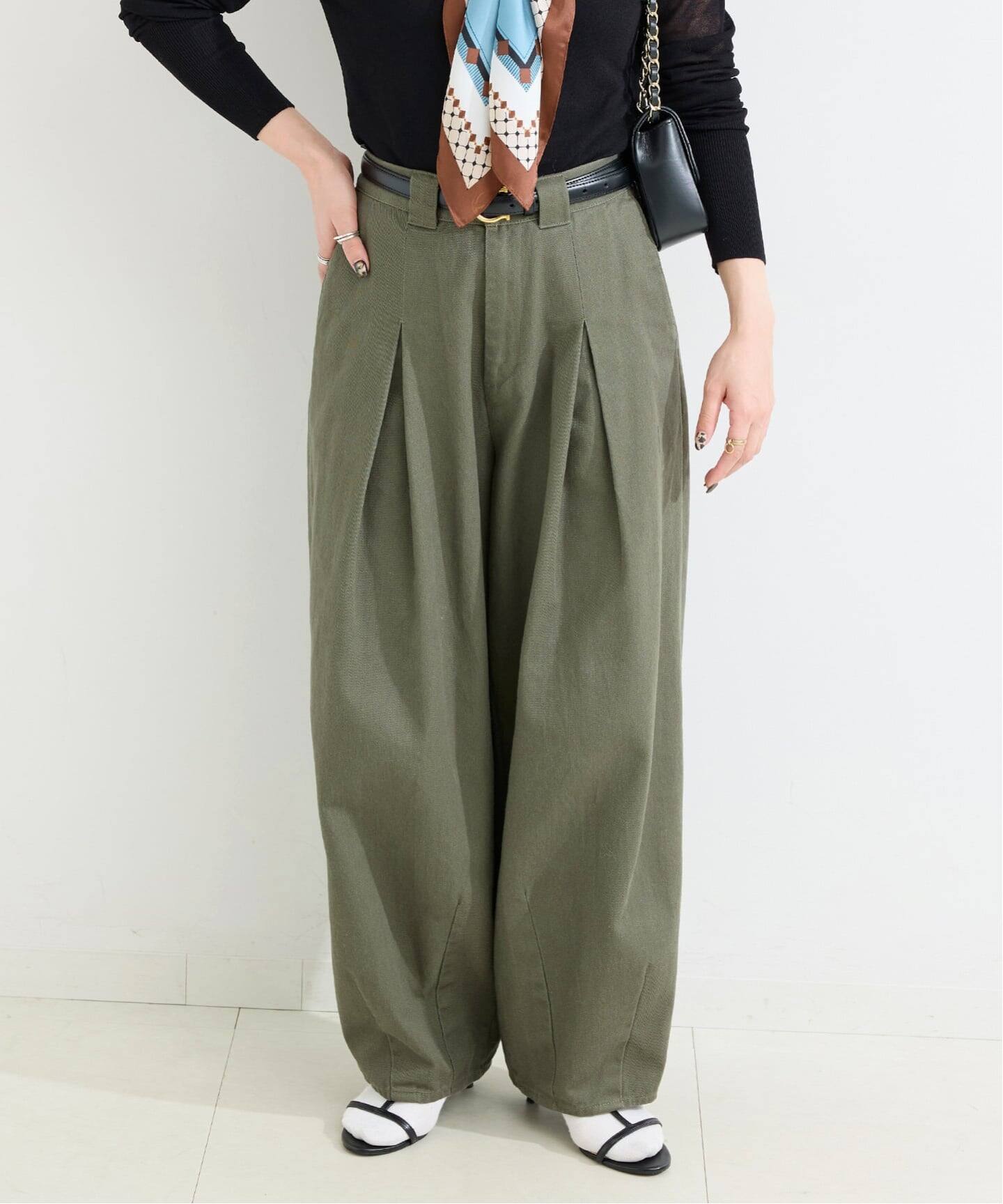 ウォッシャブル / ヘビードリルタックバギーチノ（チノパンツ